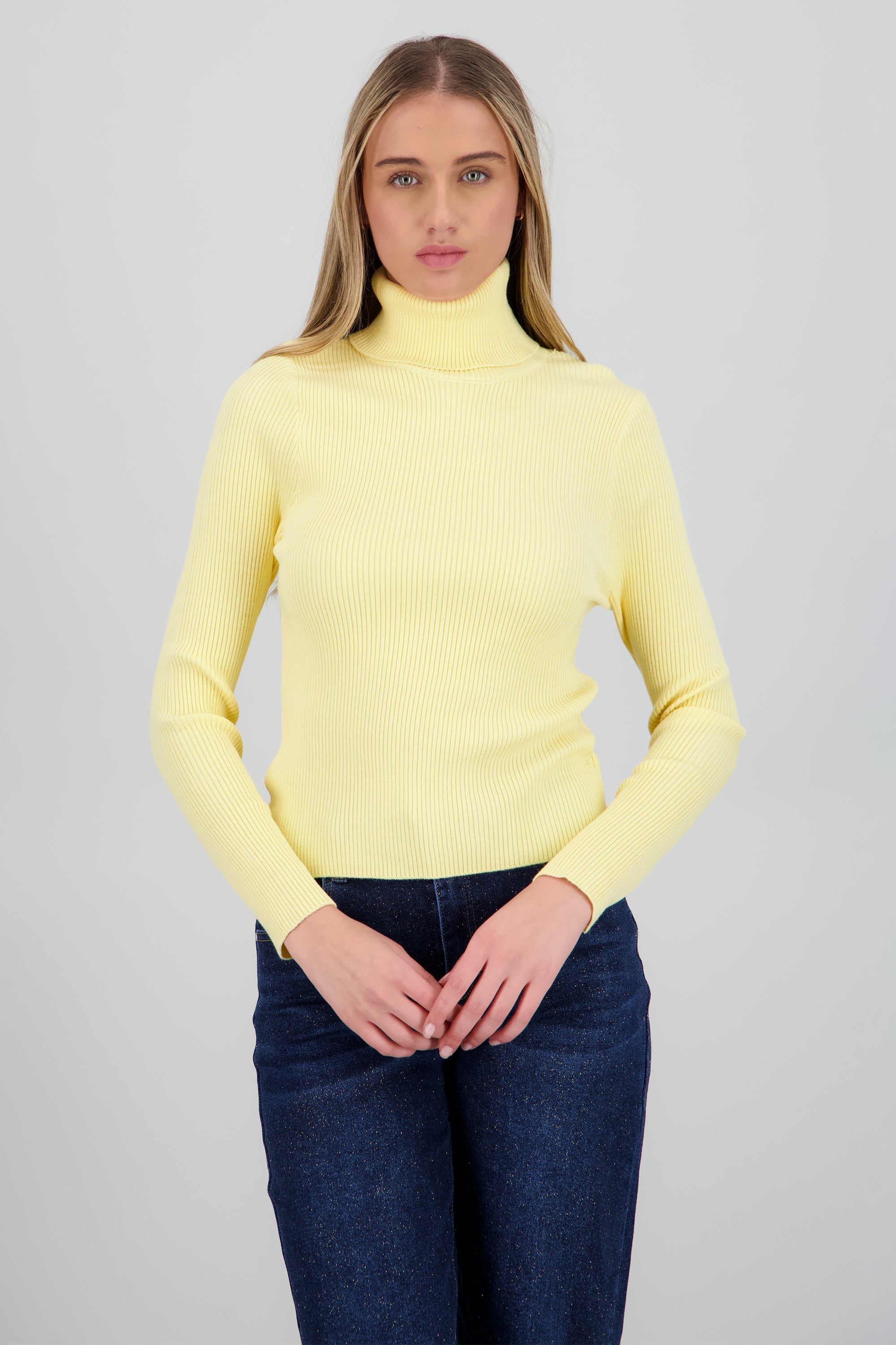 Sueter acanalado con cuello alto AMARILLO
