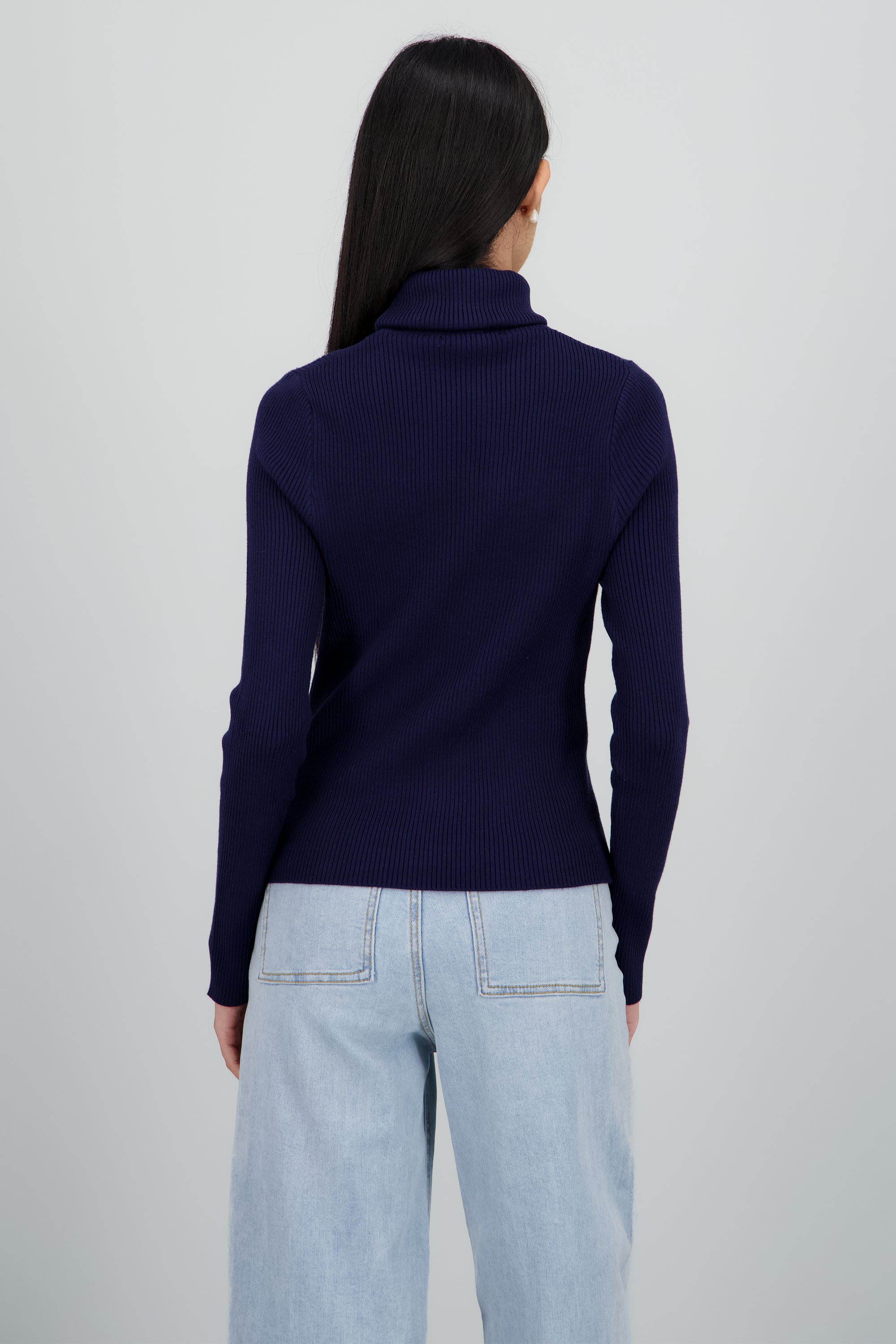 Sueter acanalado con cuello alto MARINO