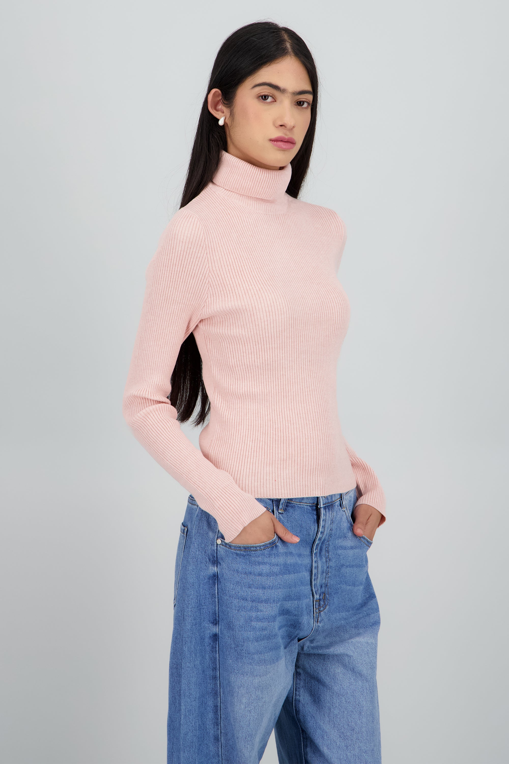 Sueter acanalado con cuello alto PALO DE ROSA