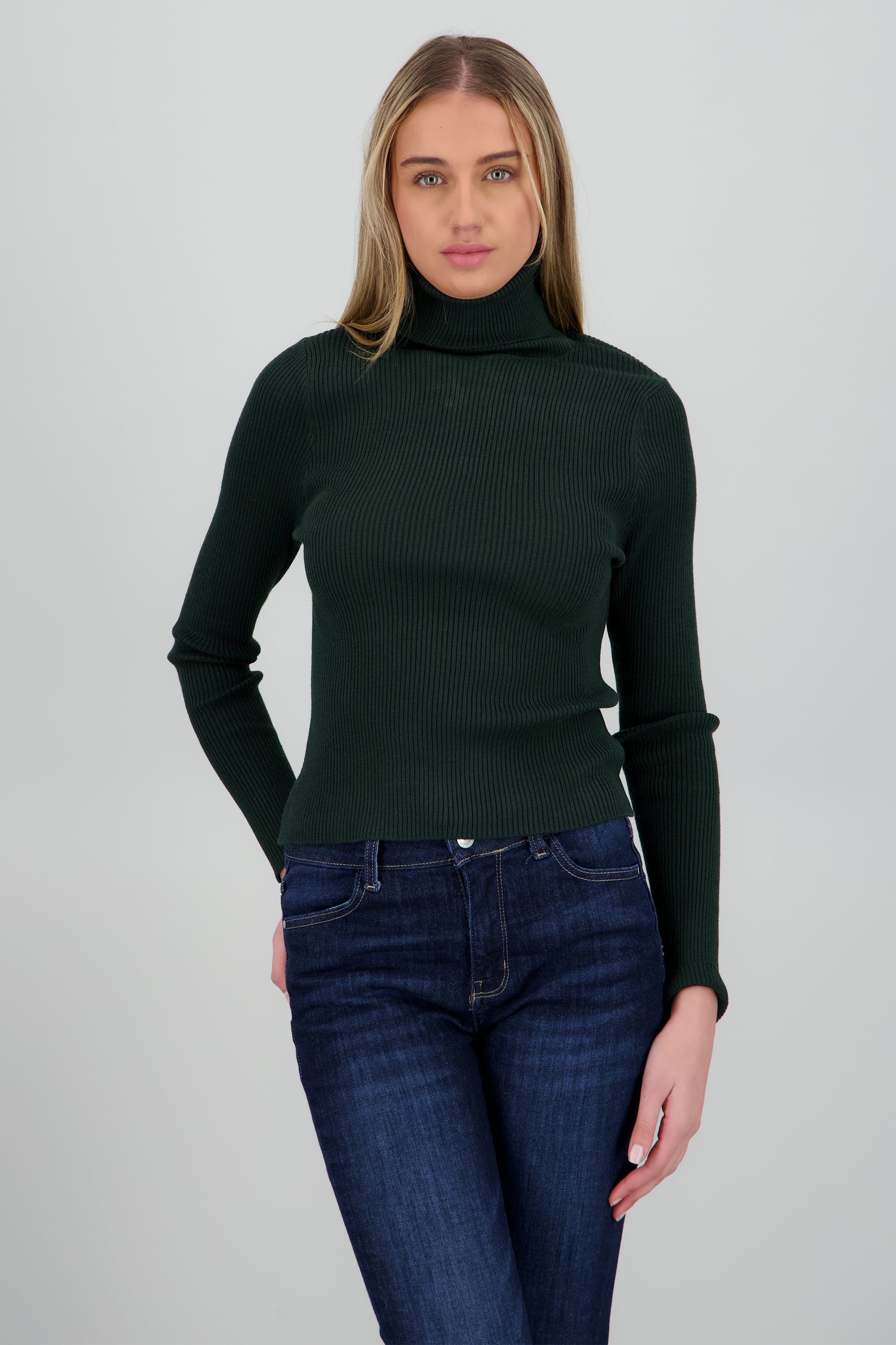 Sueter acanalado con cuello alto VERDE CAZADOR
