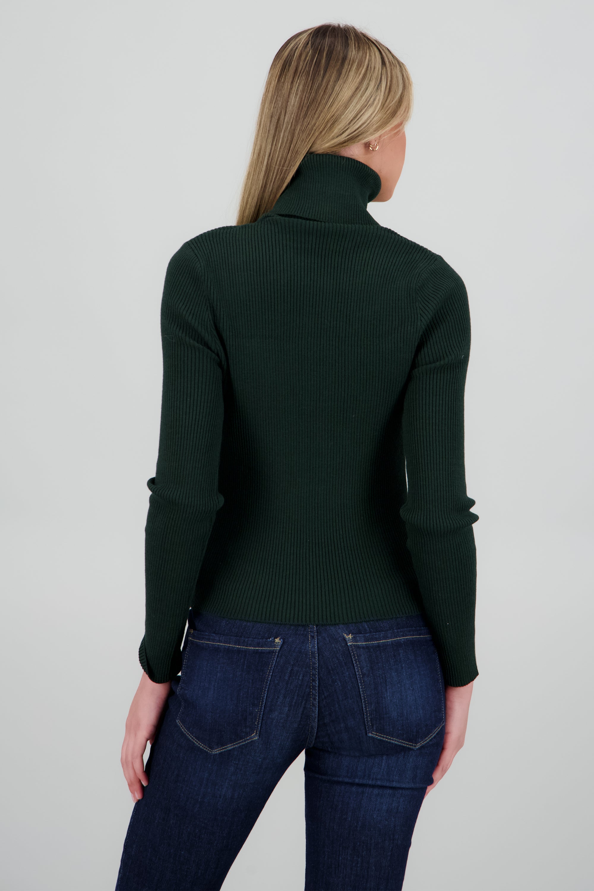 Sueter acanalado con cuello alto VERDE CAZADOR