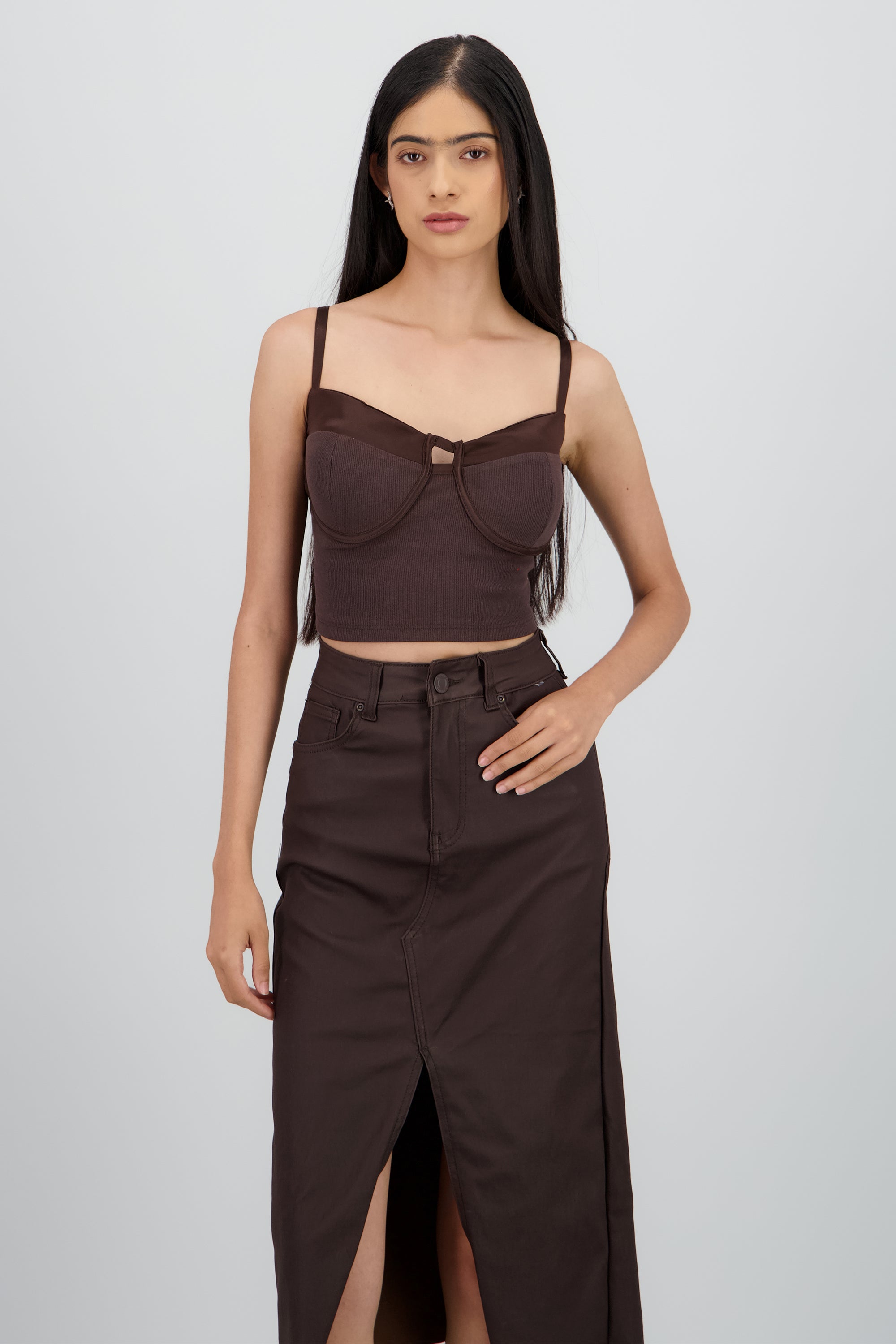 DARK BROWN