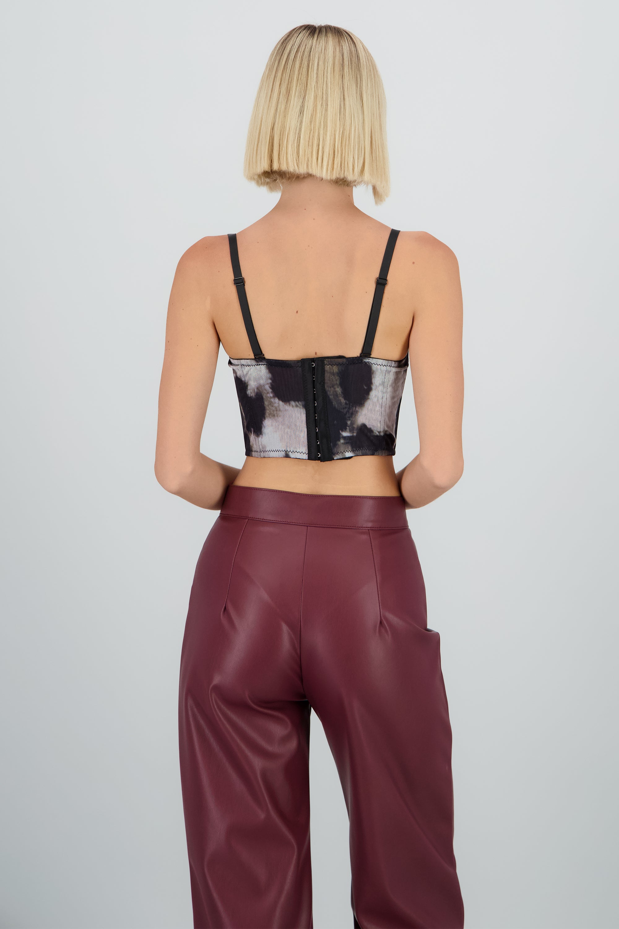 Corset copas tirantes varilla NEGRO COMBO