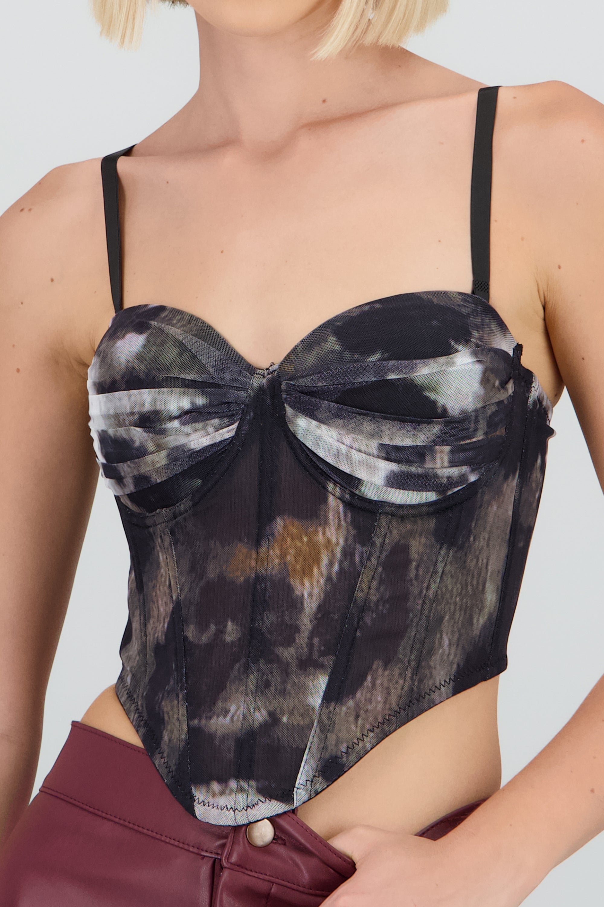 Corset copas tirantes varilla NEGRO COMBO