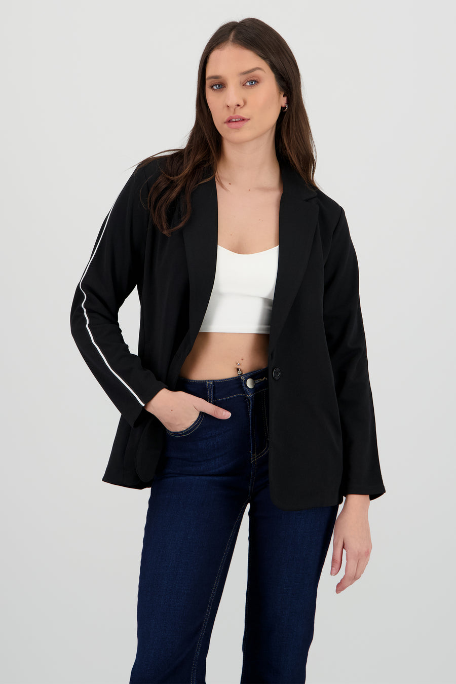 Blazer manga larga solapa detalle linea contraste