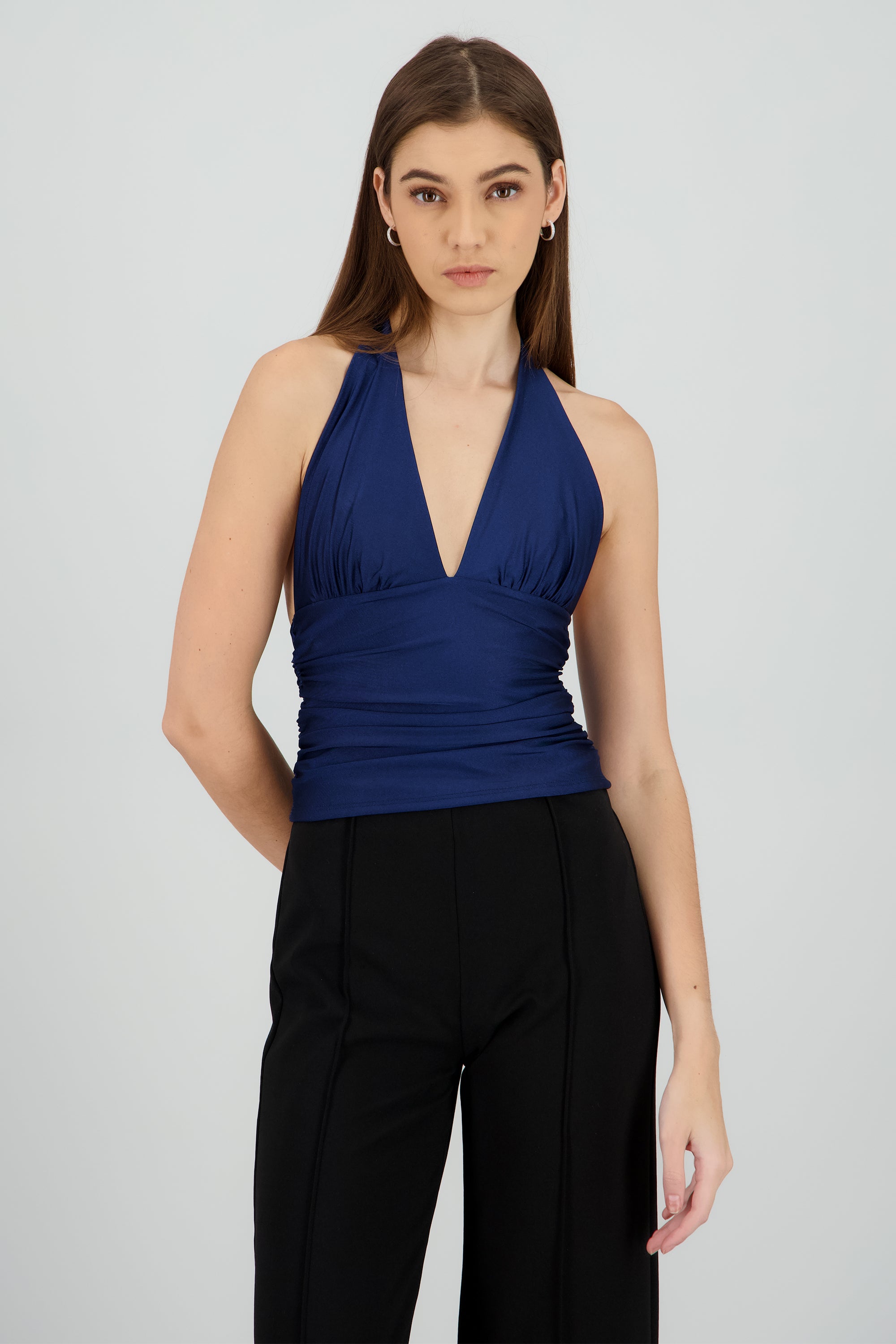 Top halter con detalle de pliegues liso MARINO
