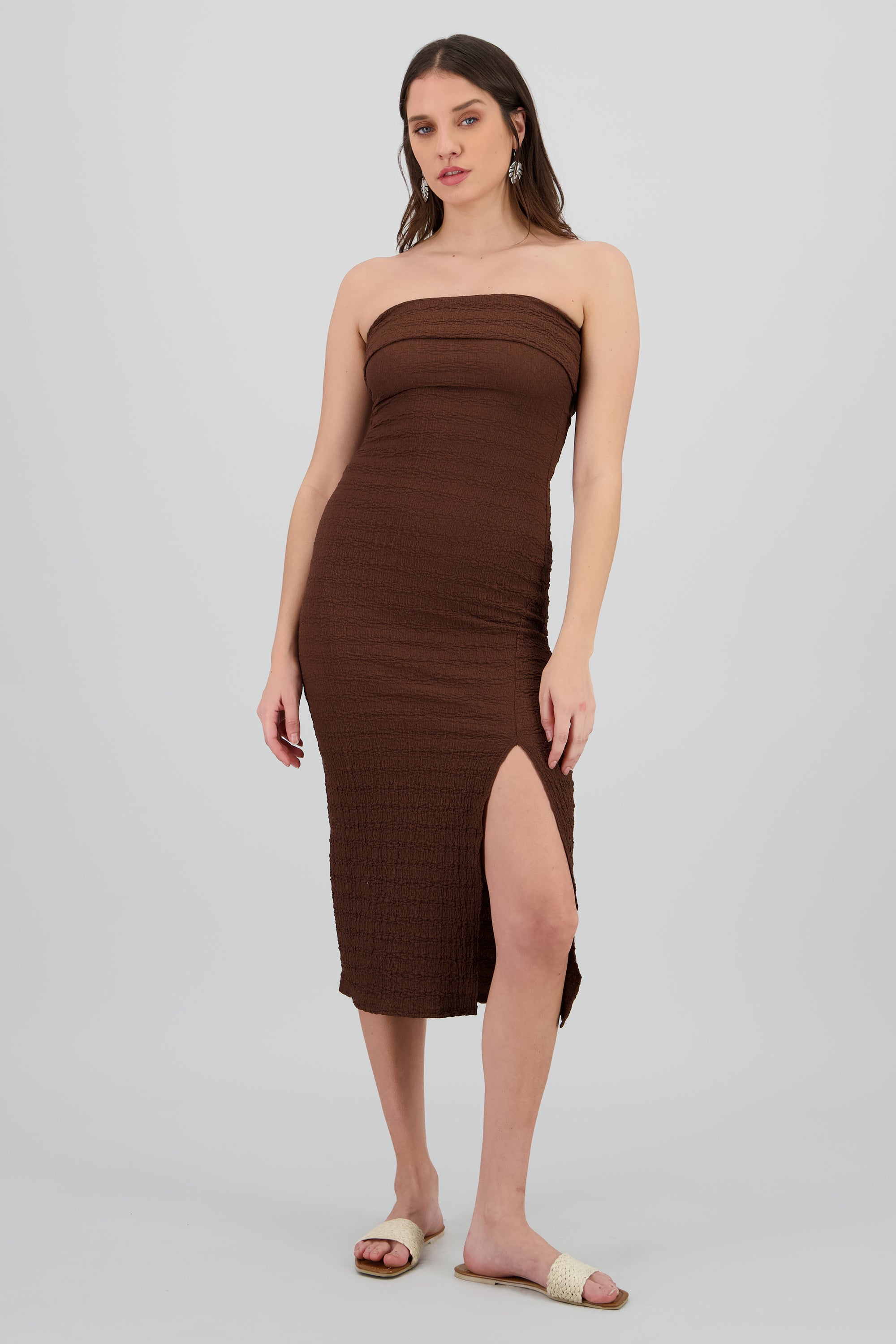 Vestido strapless doble de textura CHOCOLATE
