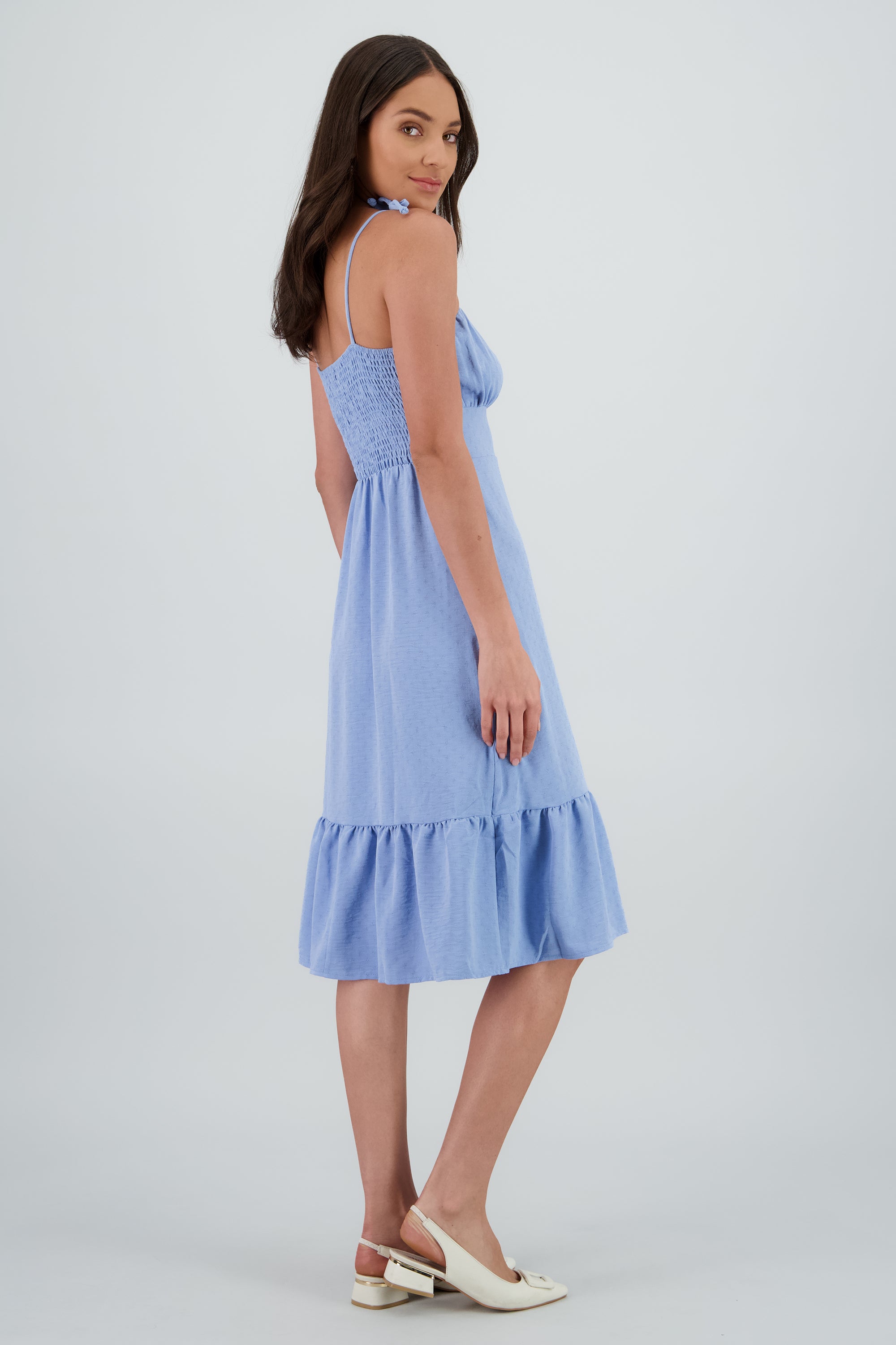 Vestido midi textura con olan AZUL CIELO
