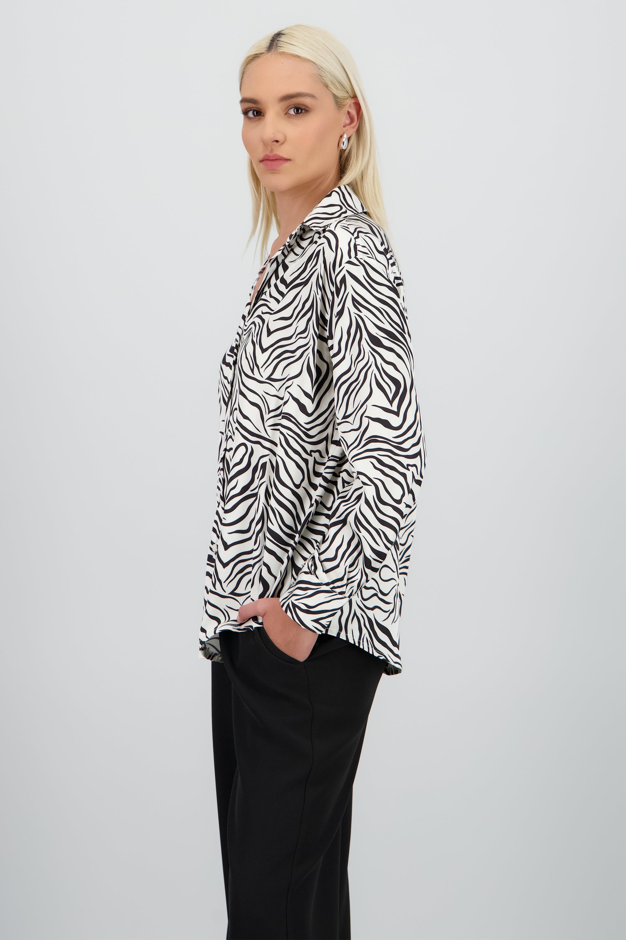 Camisa fluida animal print HUESO COMBO
