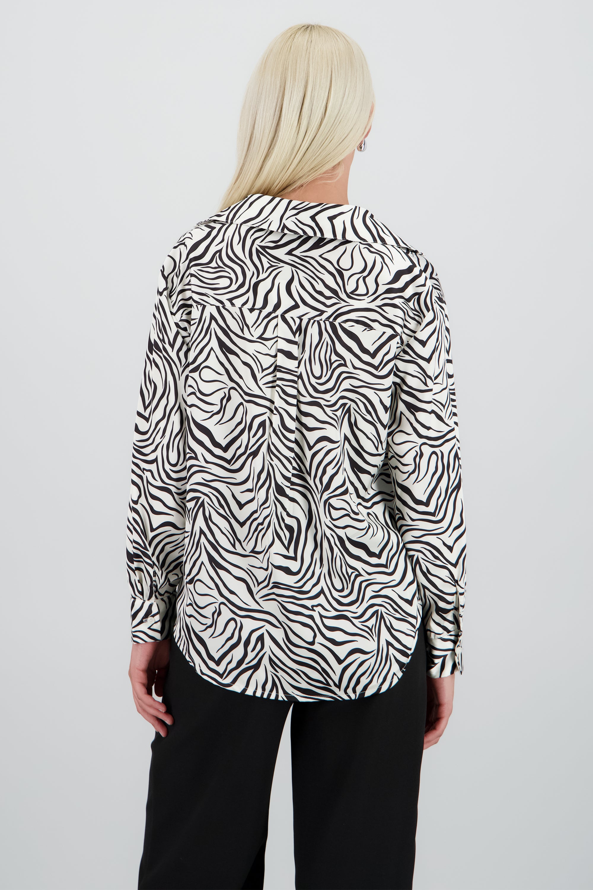 Camisa fluida animal print HUESO COMBO