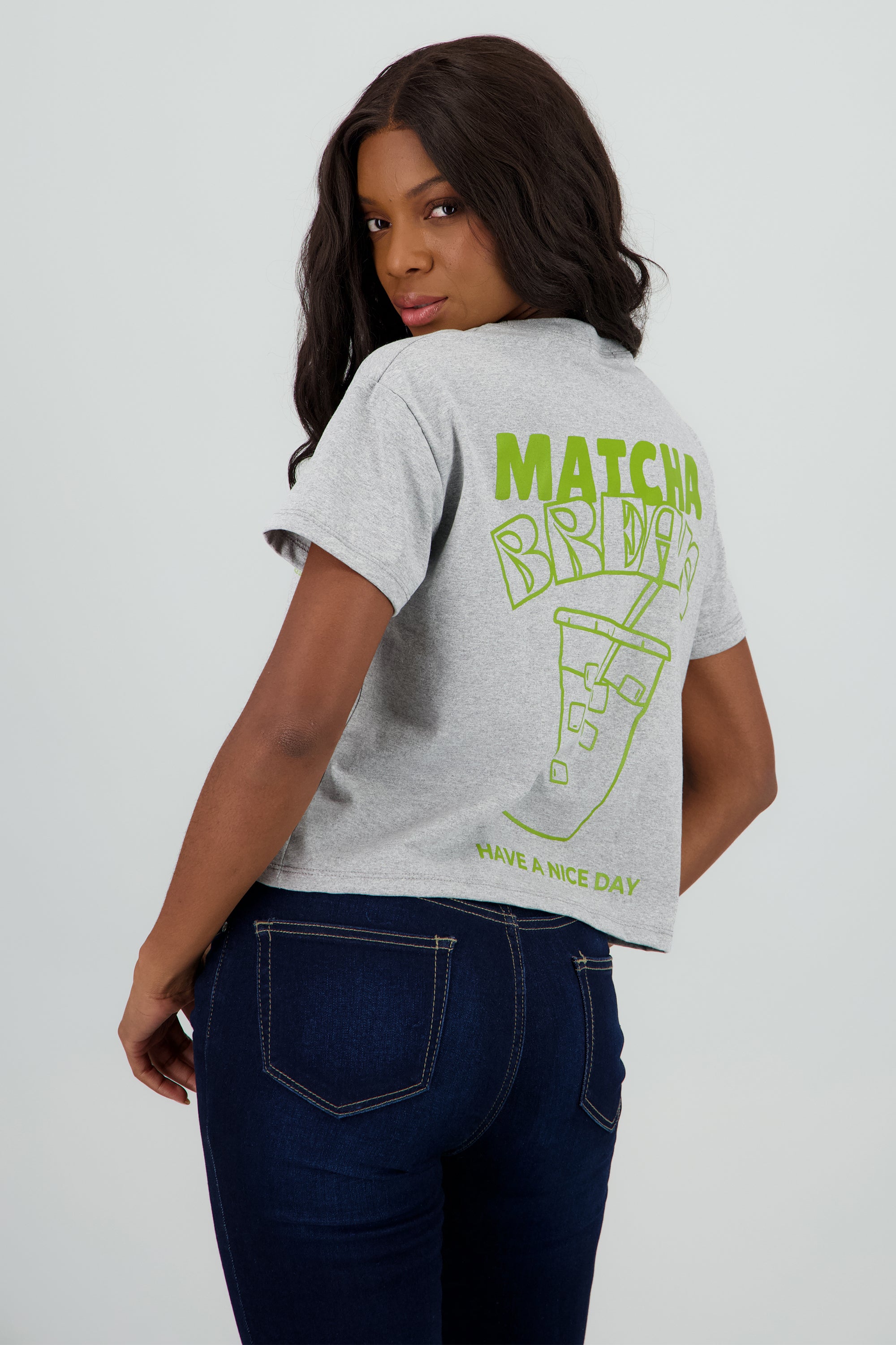 Playera boxy estampado matcha GRIS
