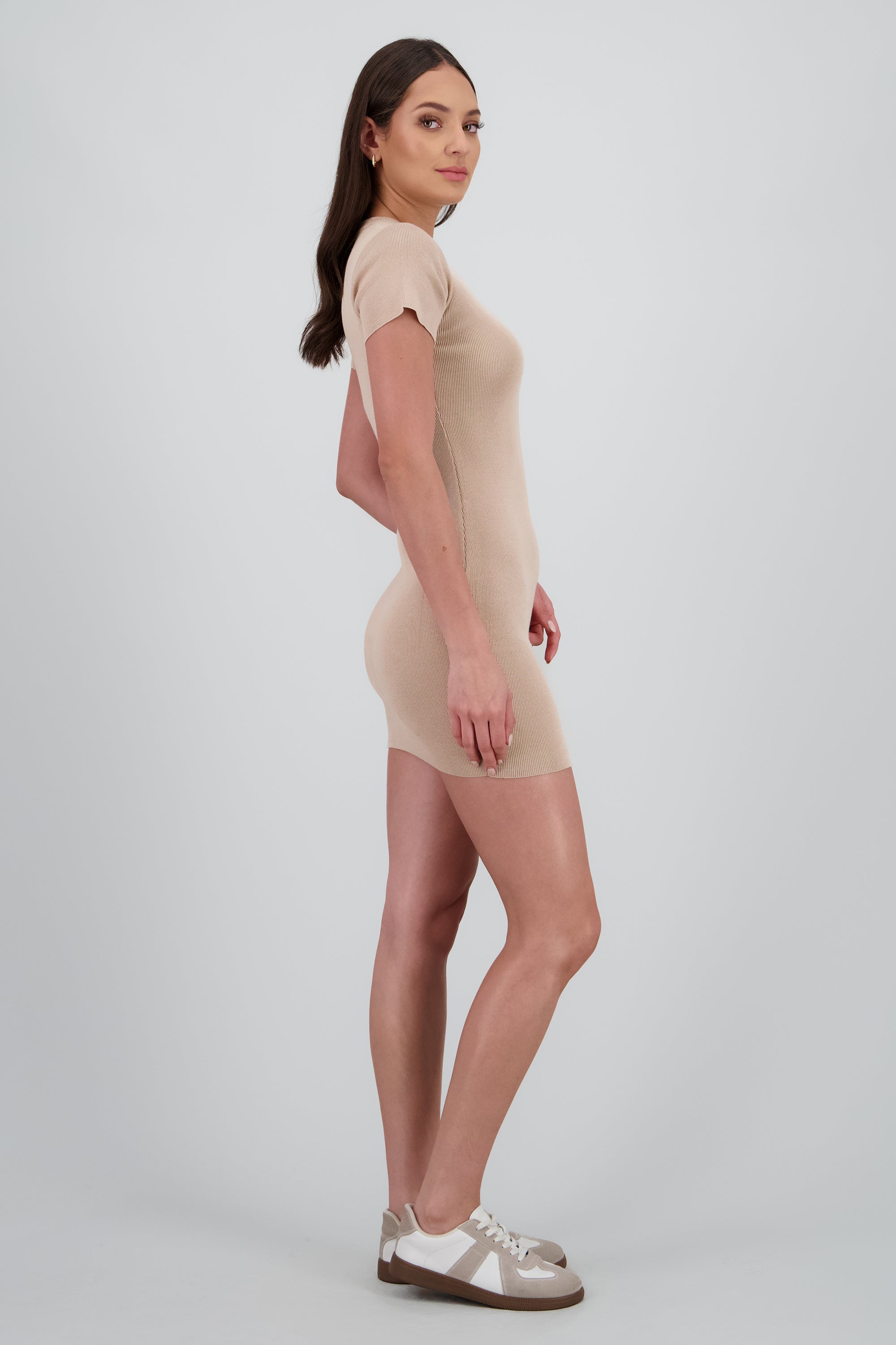 Vestido mini tejido liso ARENA