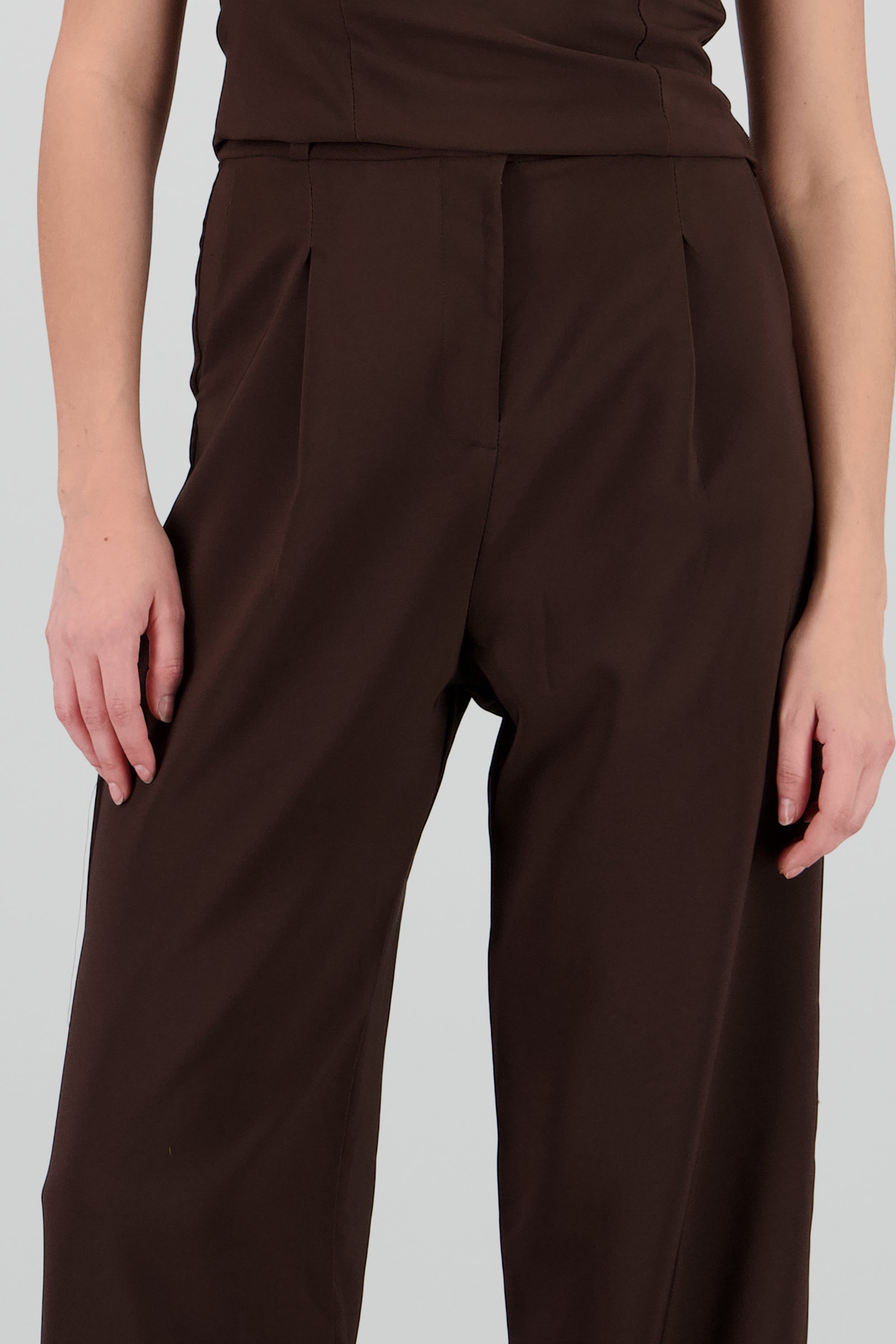 Top halter cortes CHOCOLATE
