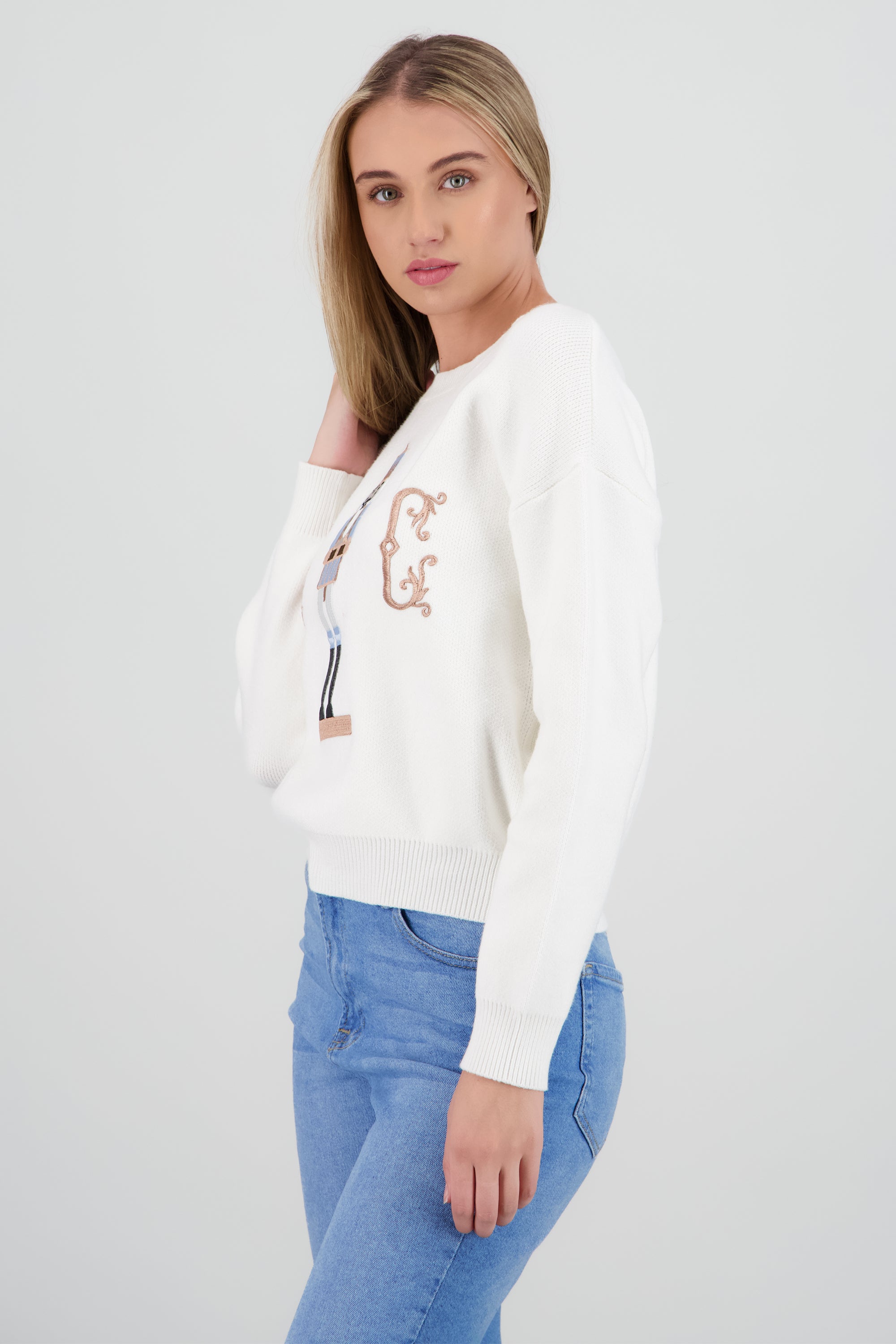 Sueter cascanueces liso HUESO