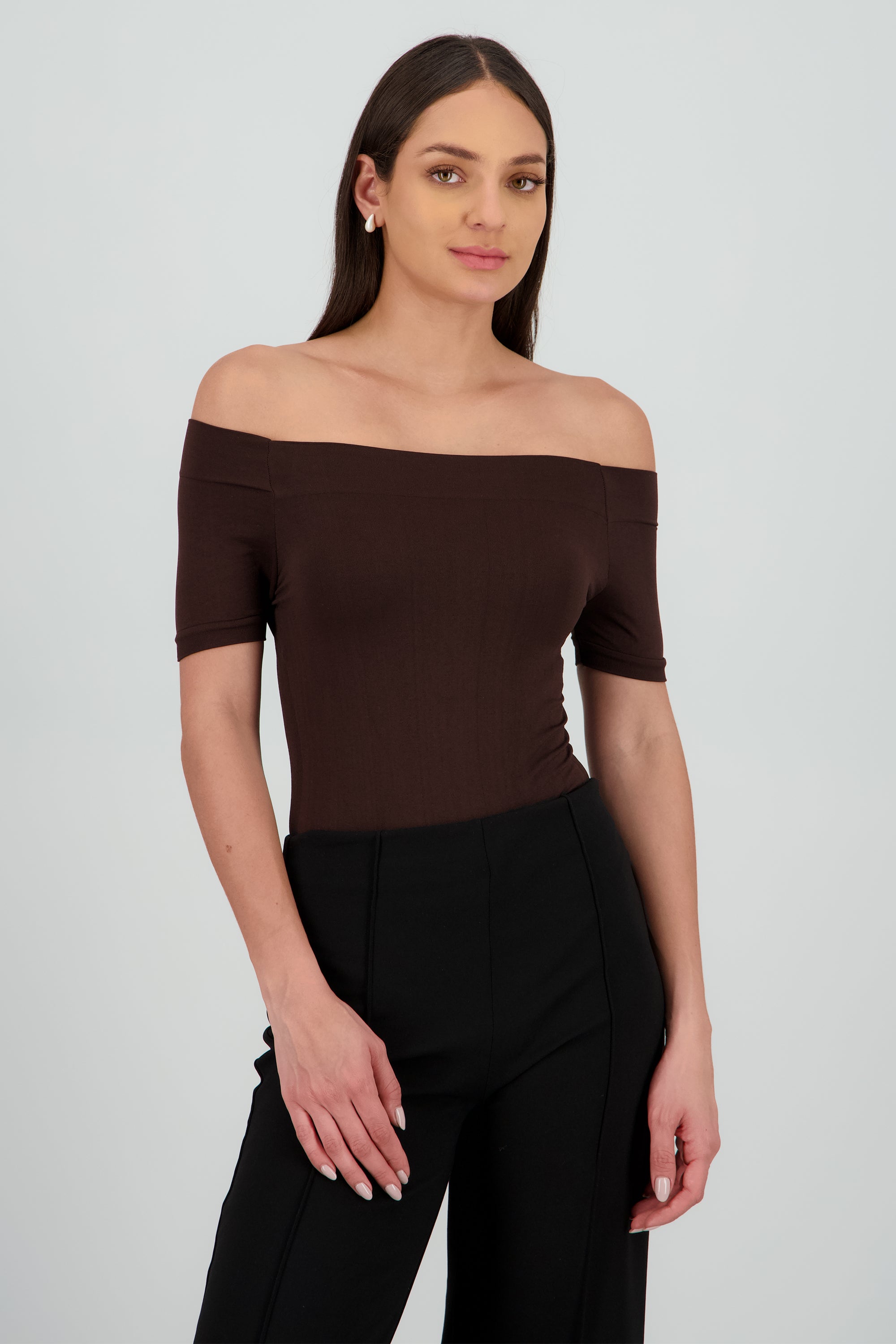 Bodysuit Liso Hombros Descubiertos CHOCOLATE