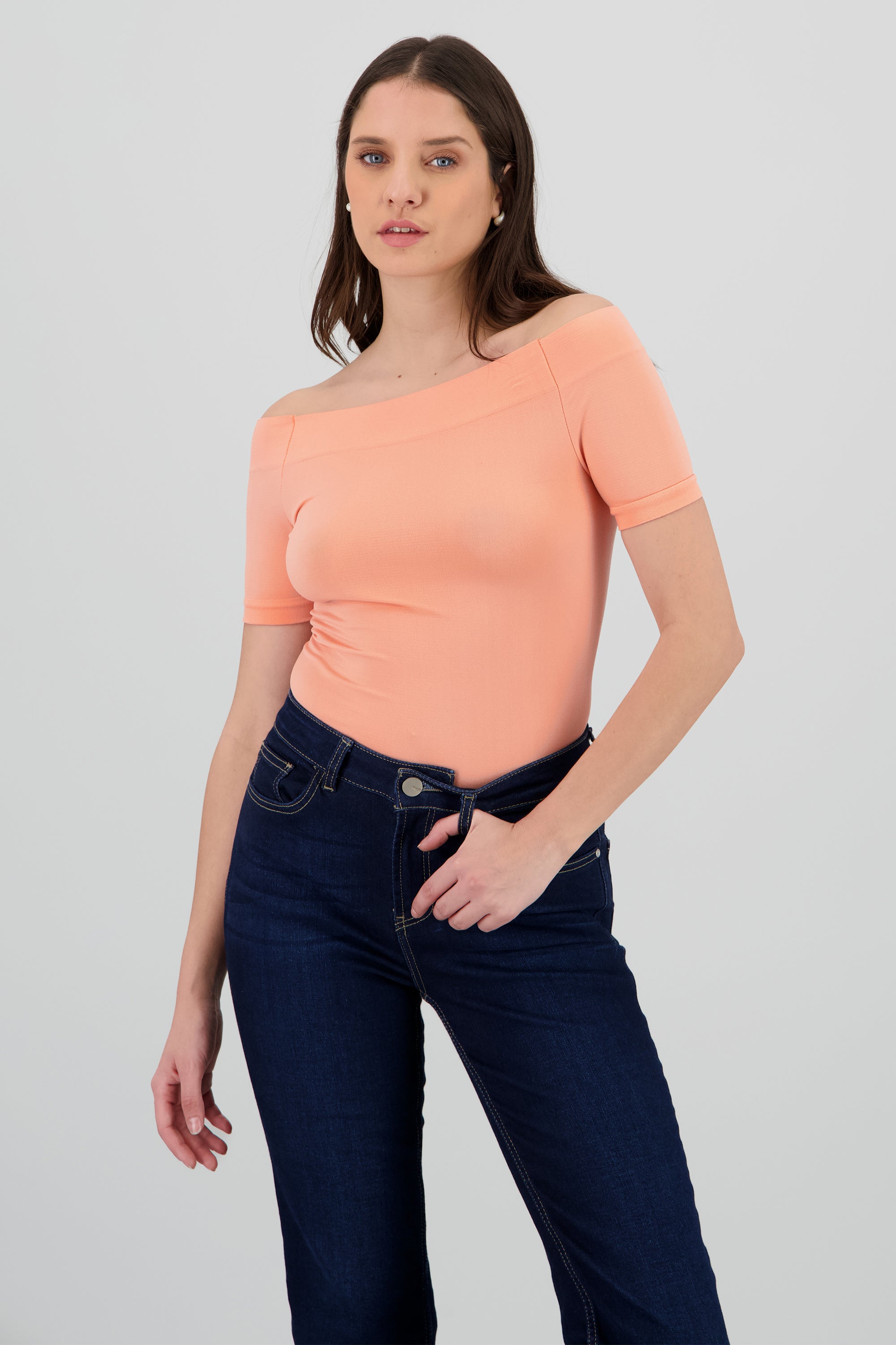 Bodysuit Liso Hombros Descubiertos DURAZNO