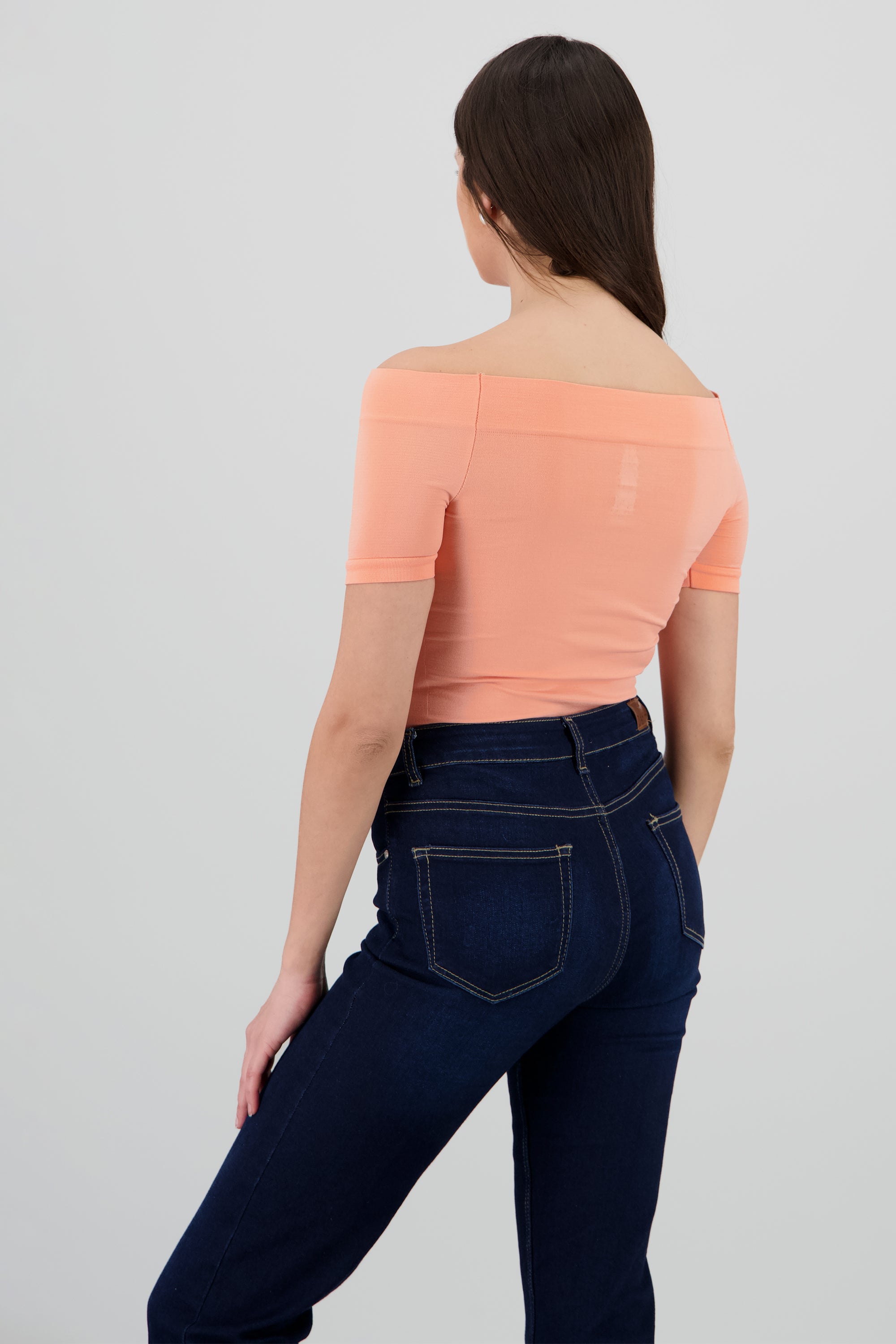 Bodysuit Liso Hombros Descubiertos DURAZNO