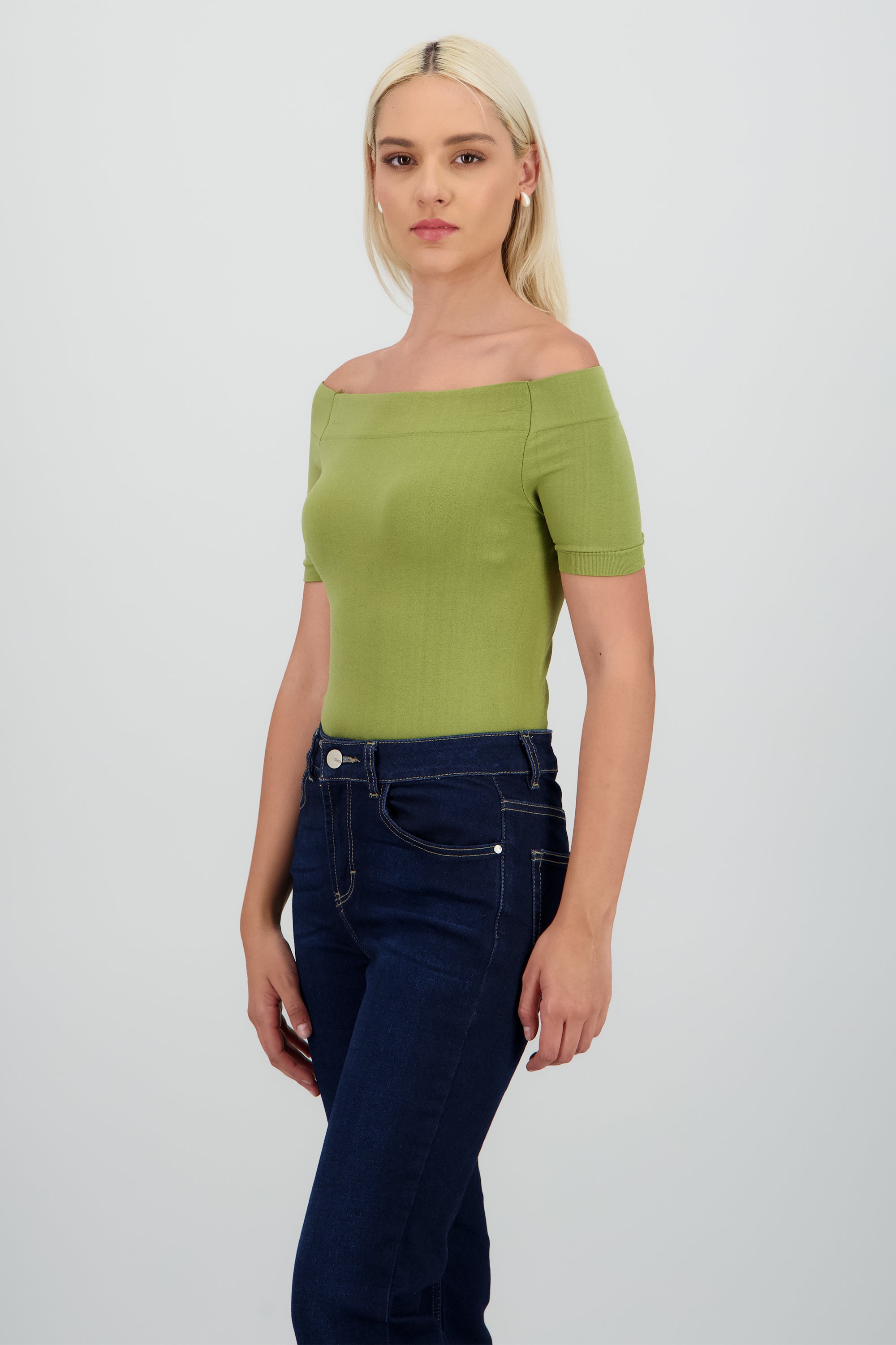 Bodysuit Liso Hombros Descubiertos OLIVO