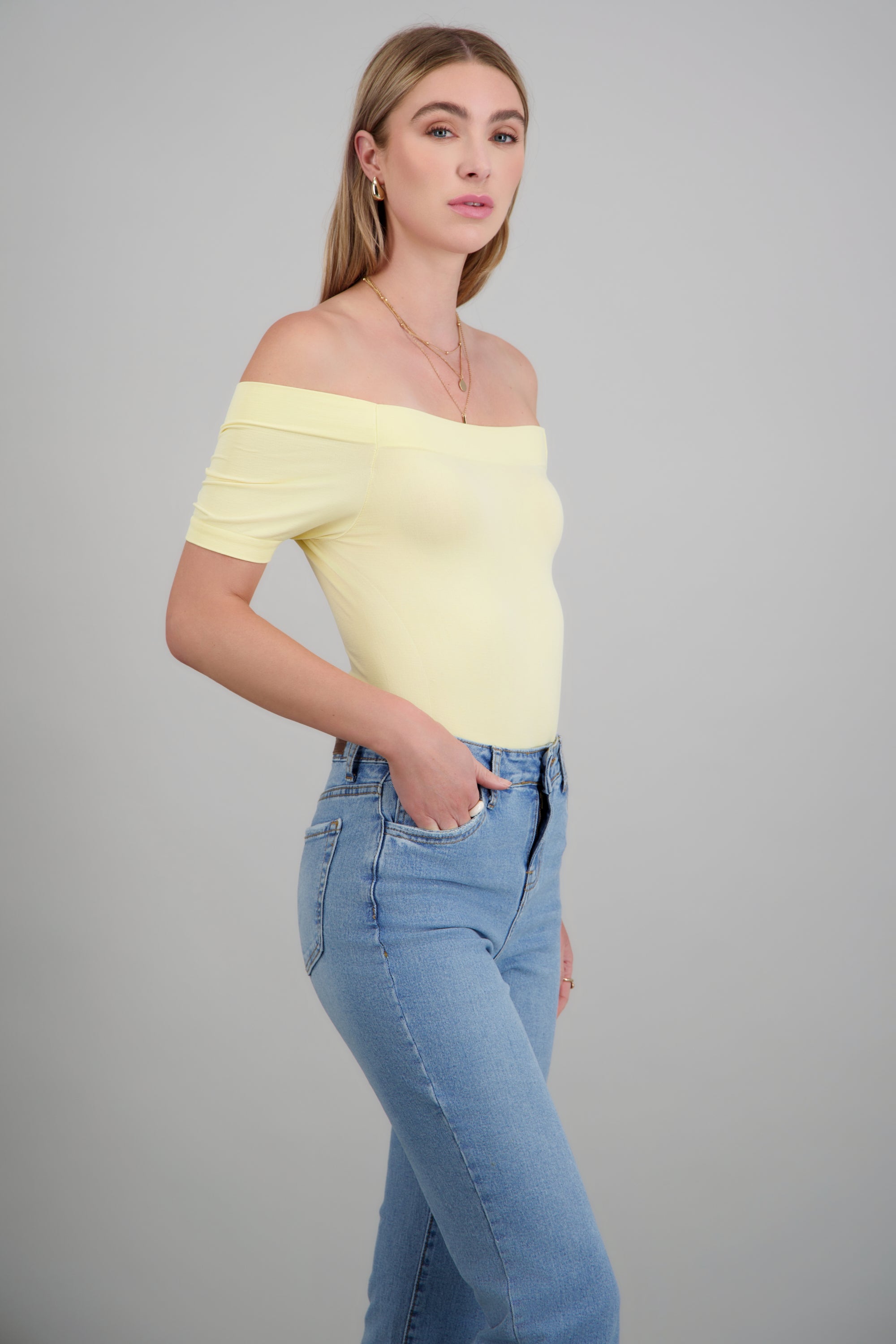 BODYSUIT OFF SHOULDER M/C AMARILLO