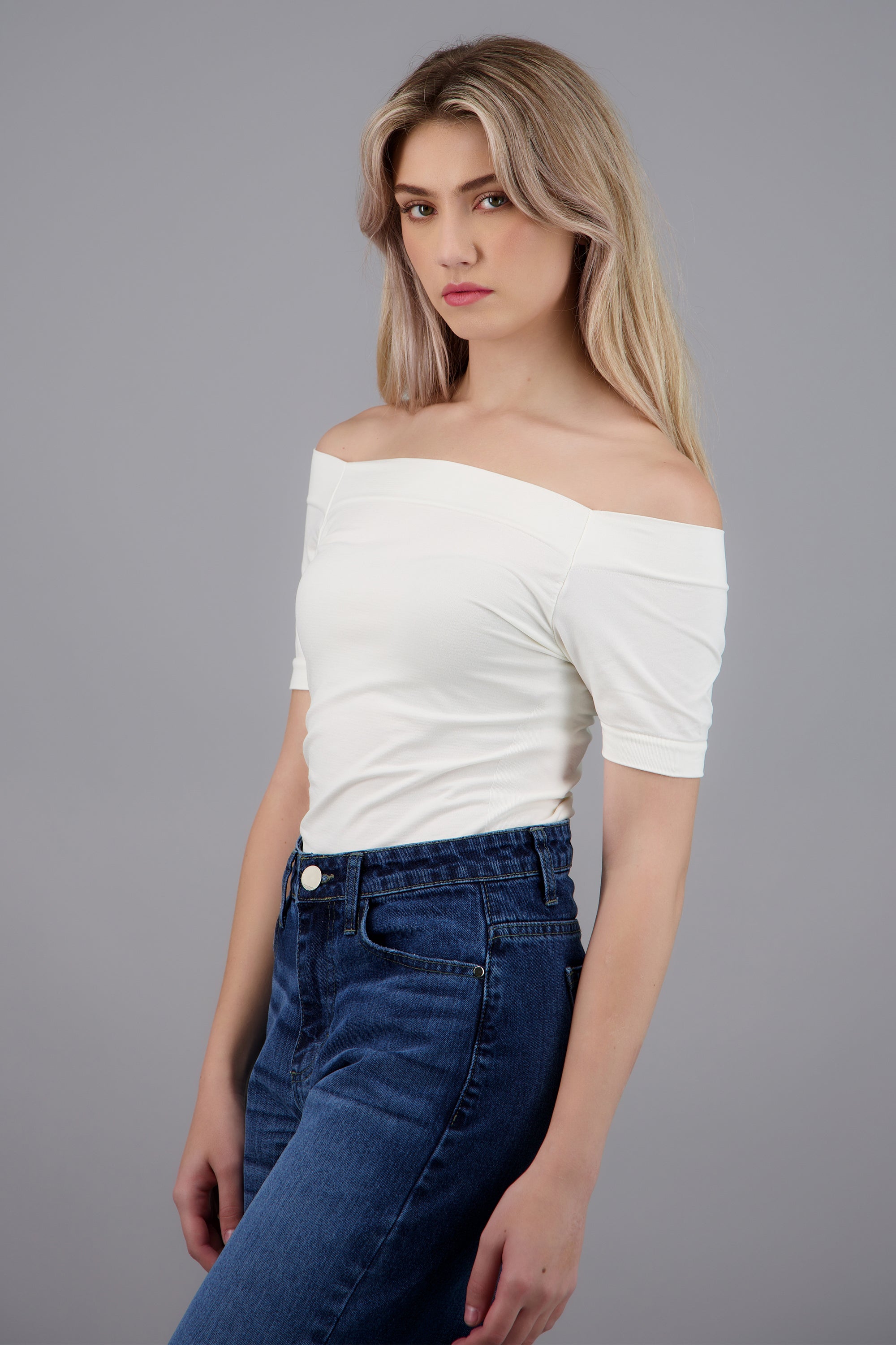 Bodysuit Liso Hombros Descubiertos HUESO