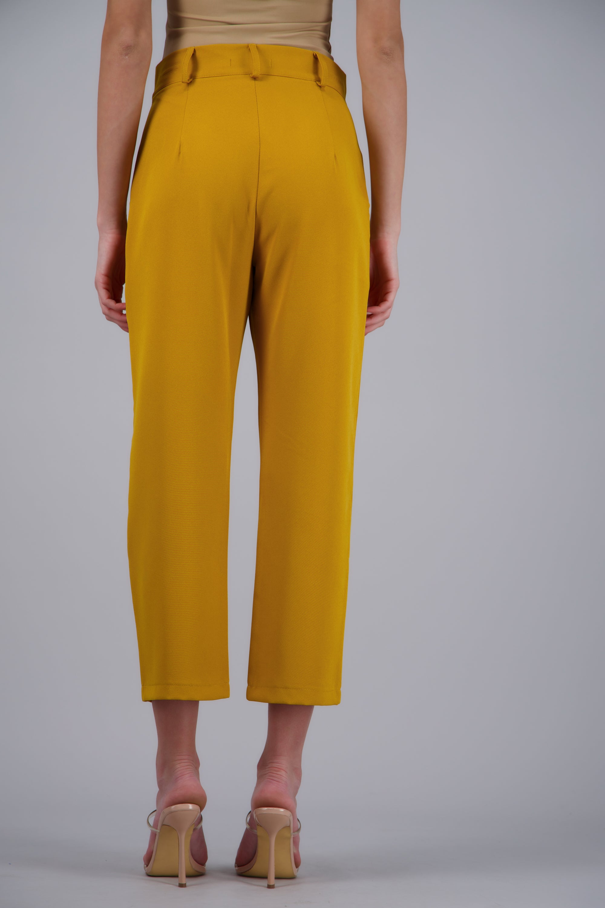 Pantalón Cintura Alta Capri Bolsas MOSTAZA