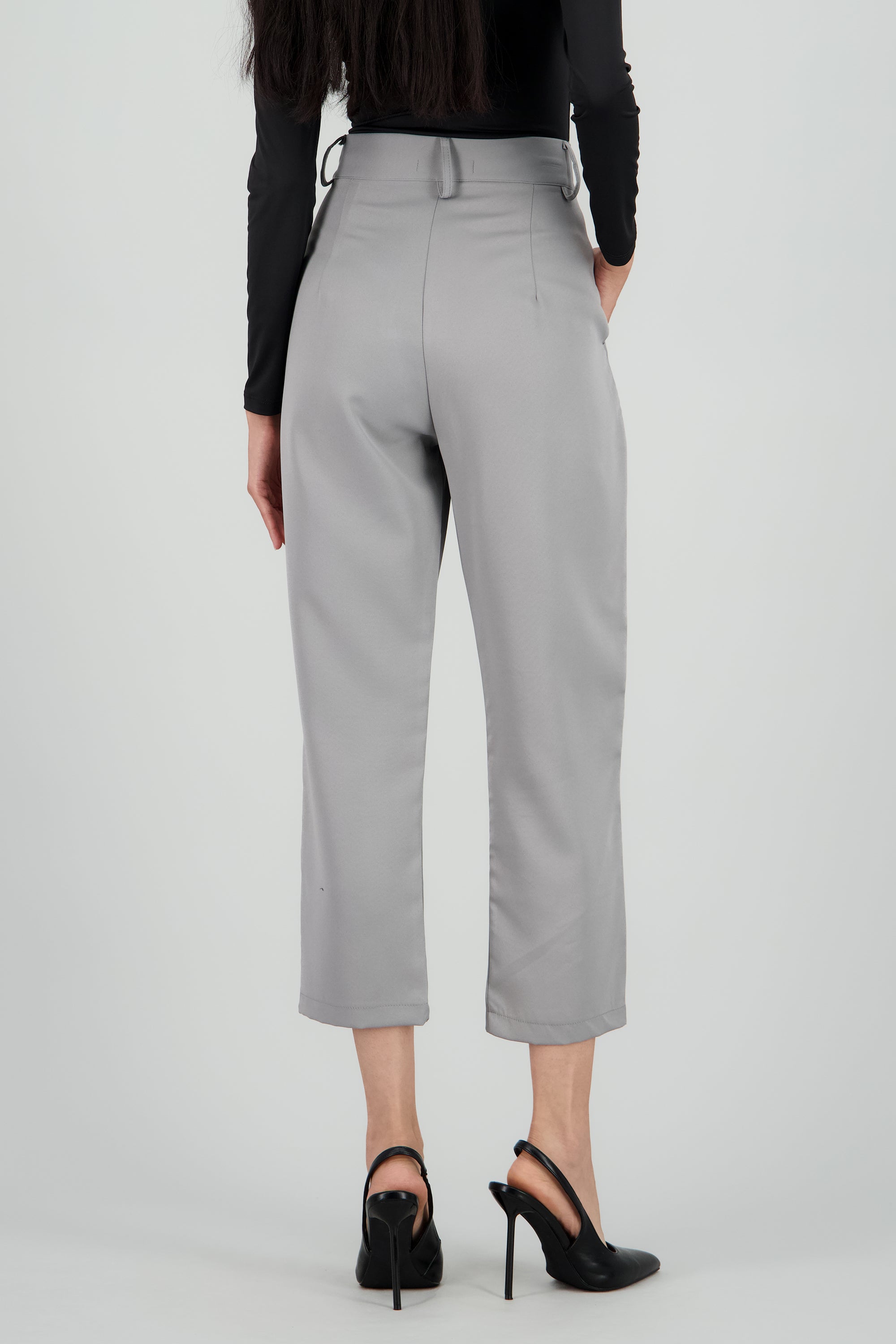 Pantalón Cintura Alta Capri Bolsas GRIS