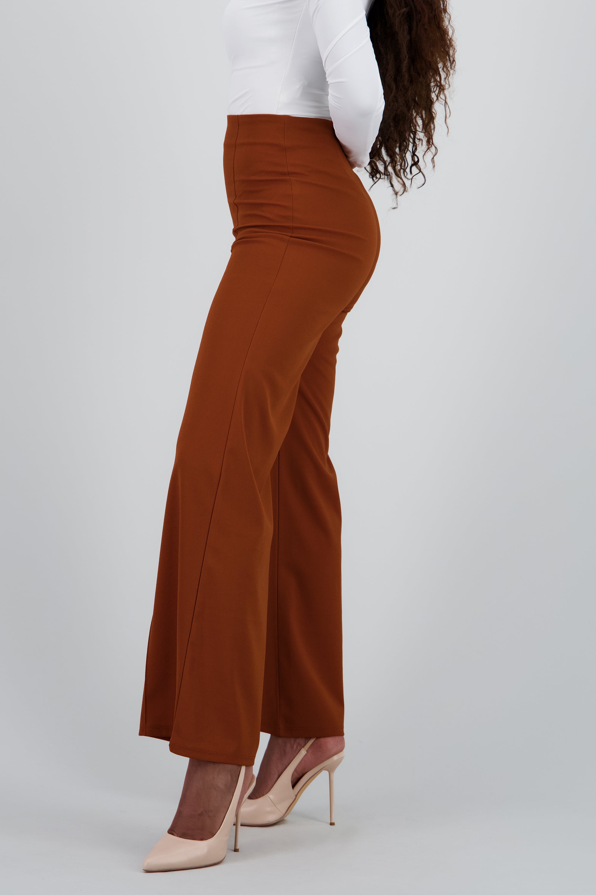 Pantalón Wide Leg Cintura Alta Costuras CAMELLO