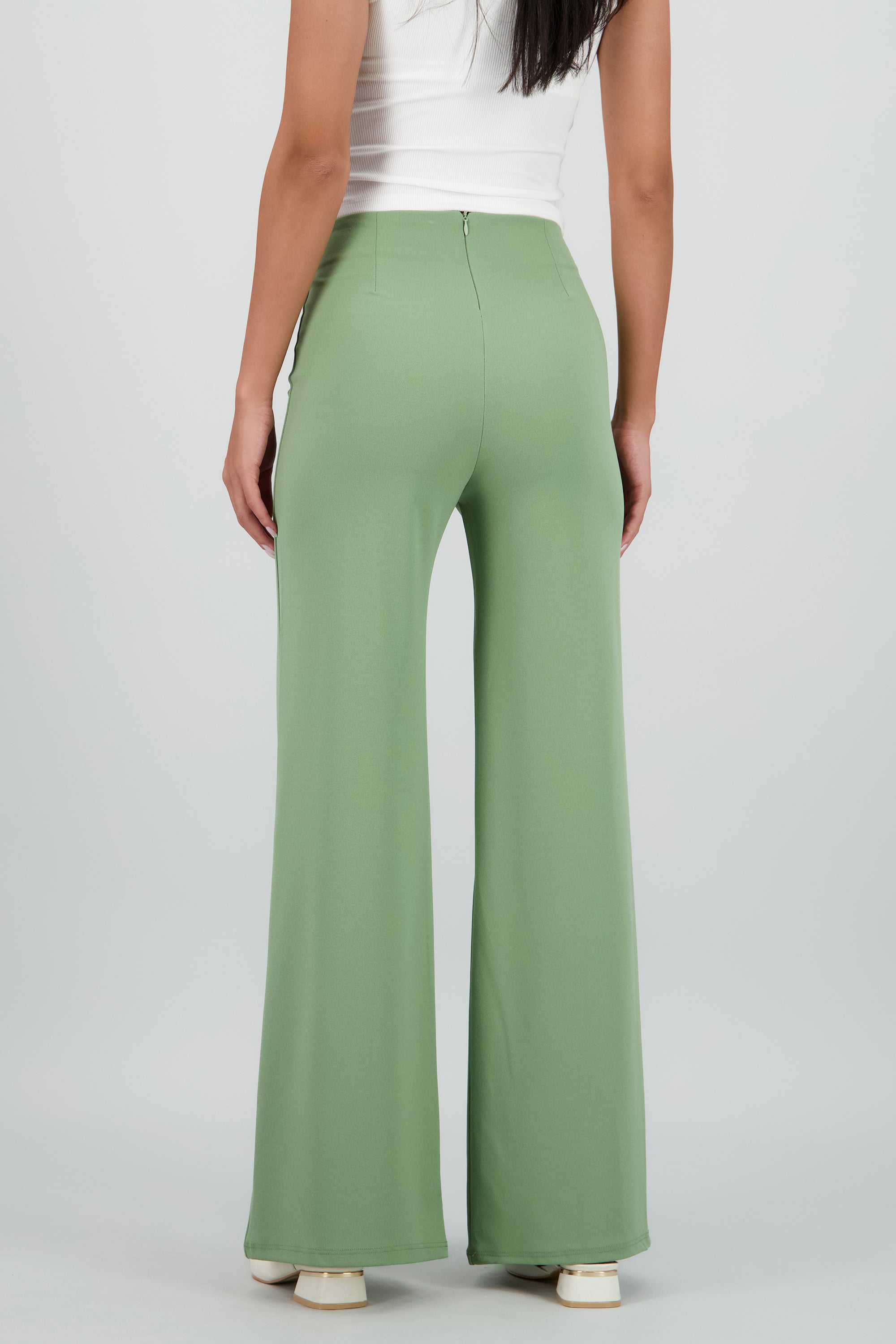 LIGHT GREEN