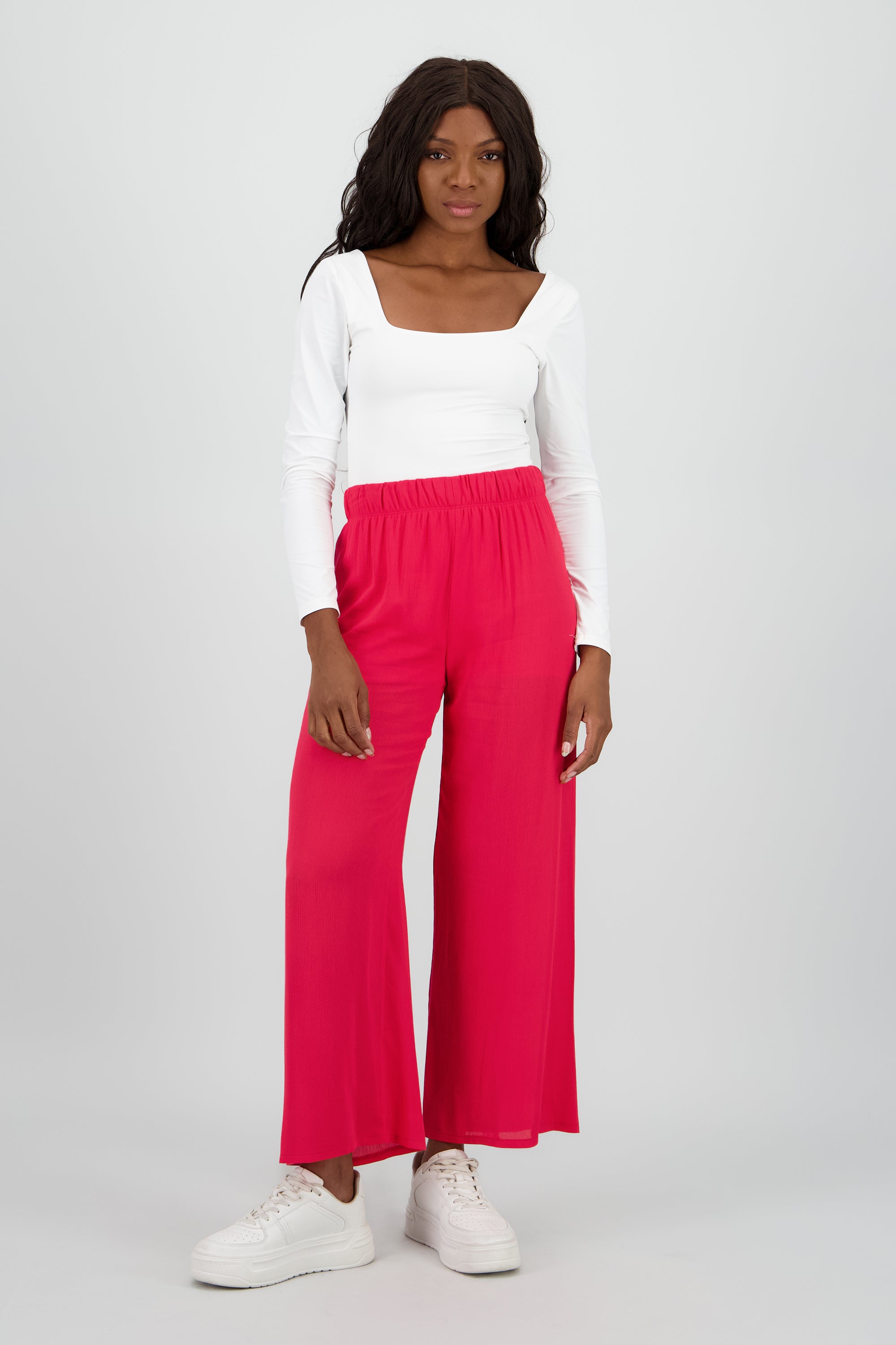 TOMATO RED