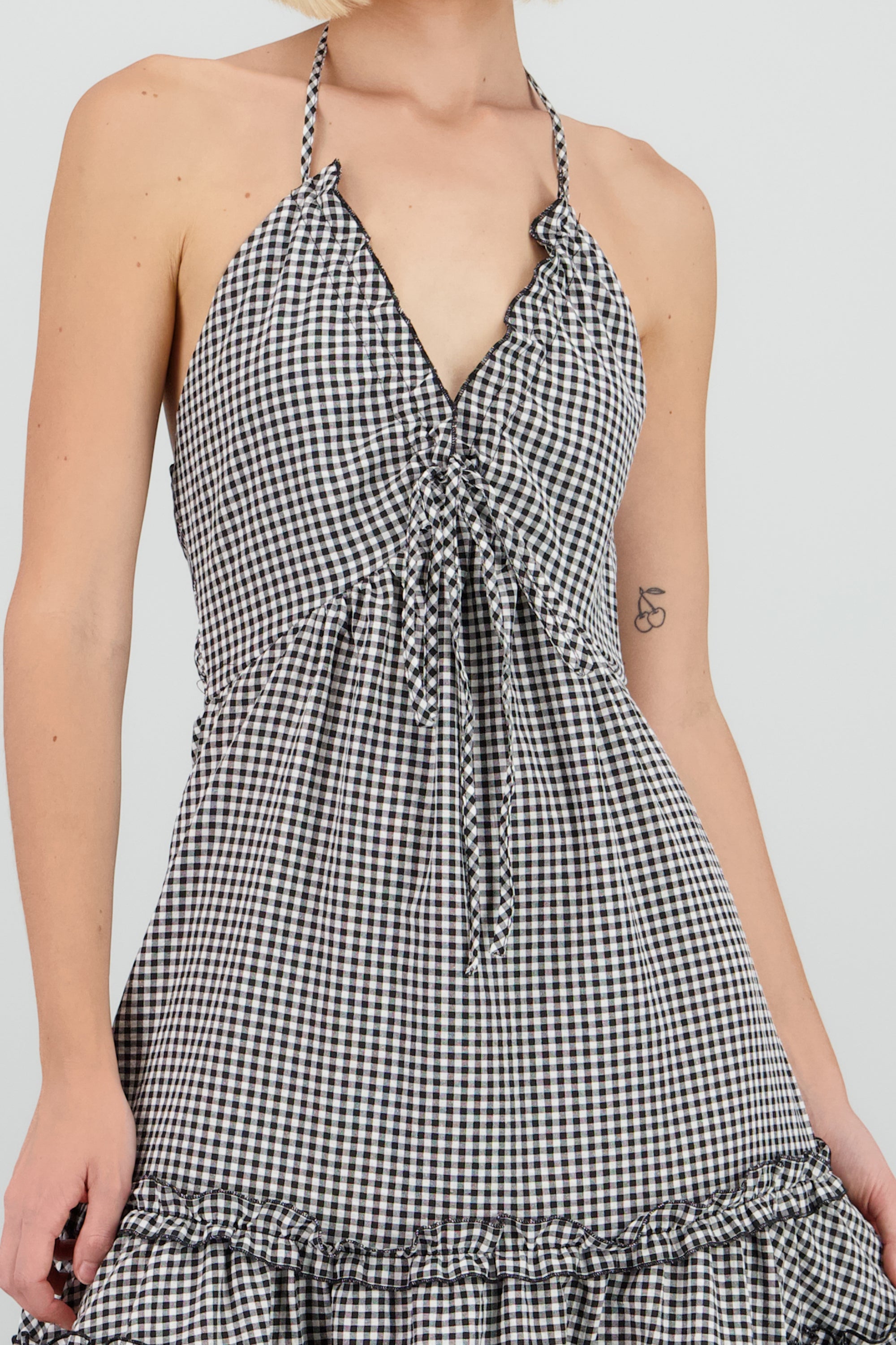 Maxi vestido escote halter cuadros NEGRO BLANCO