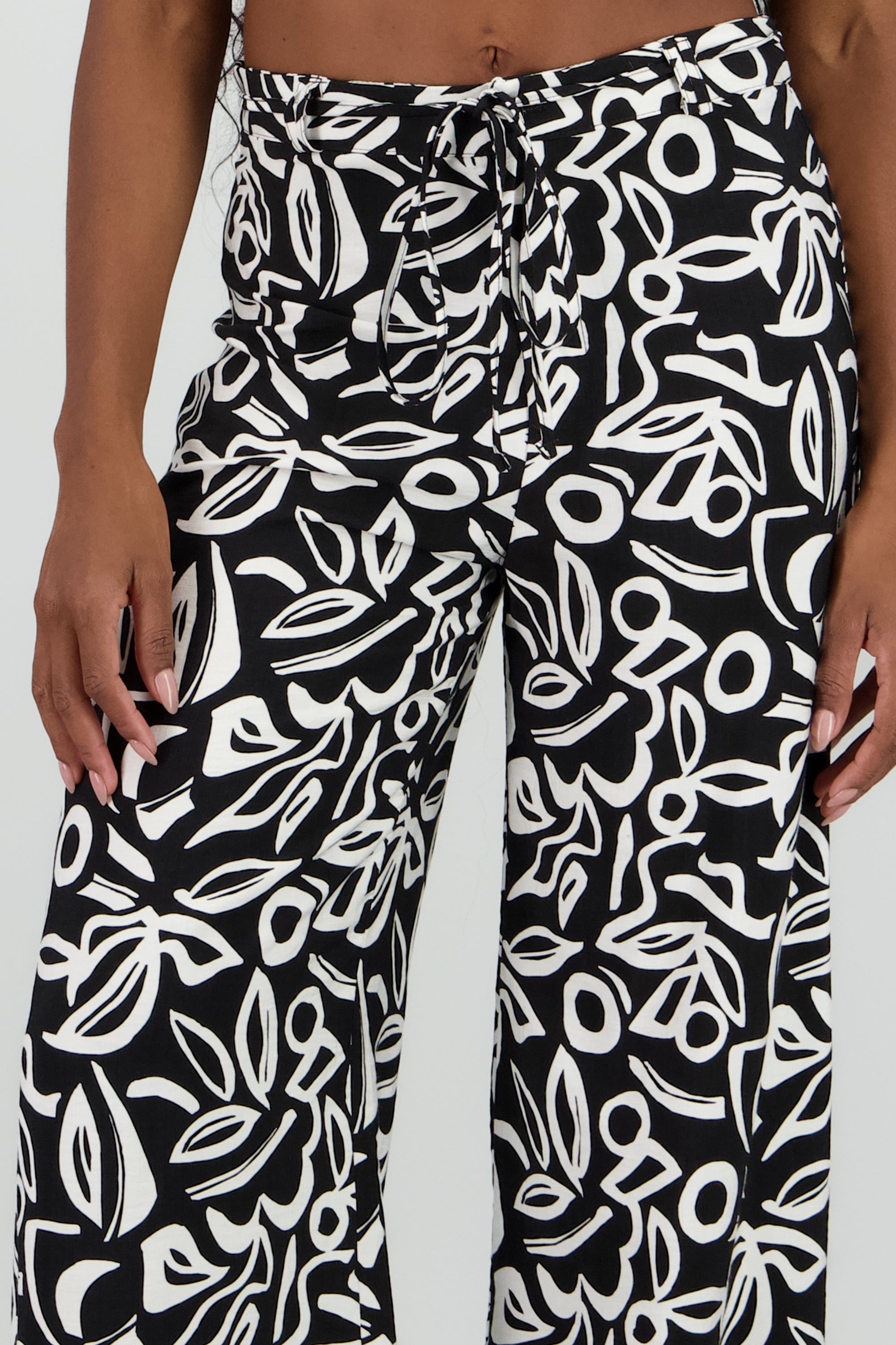 Pantalon amplio pretina estampado NEGRO COMBO