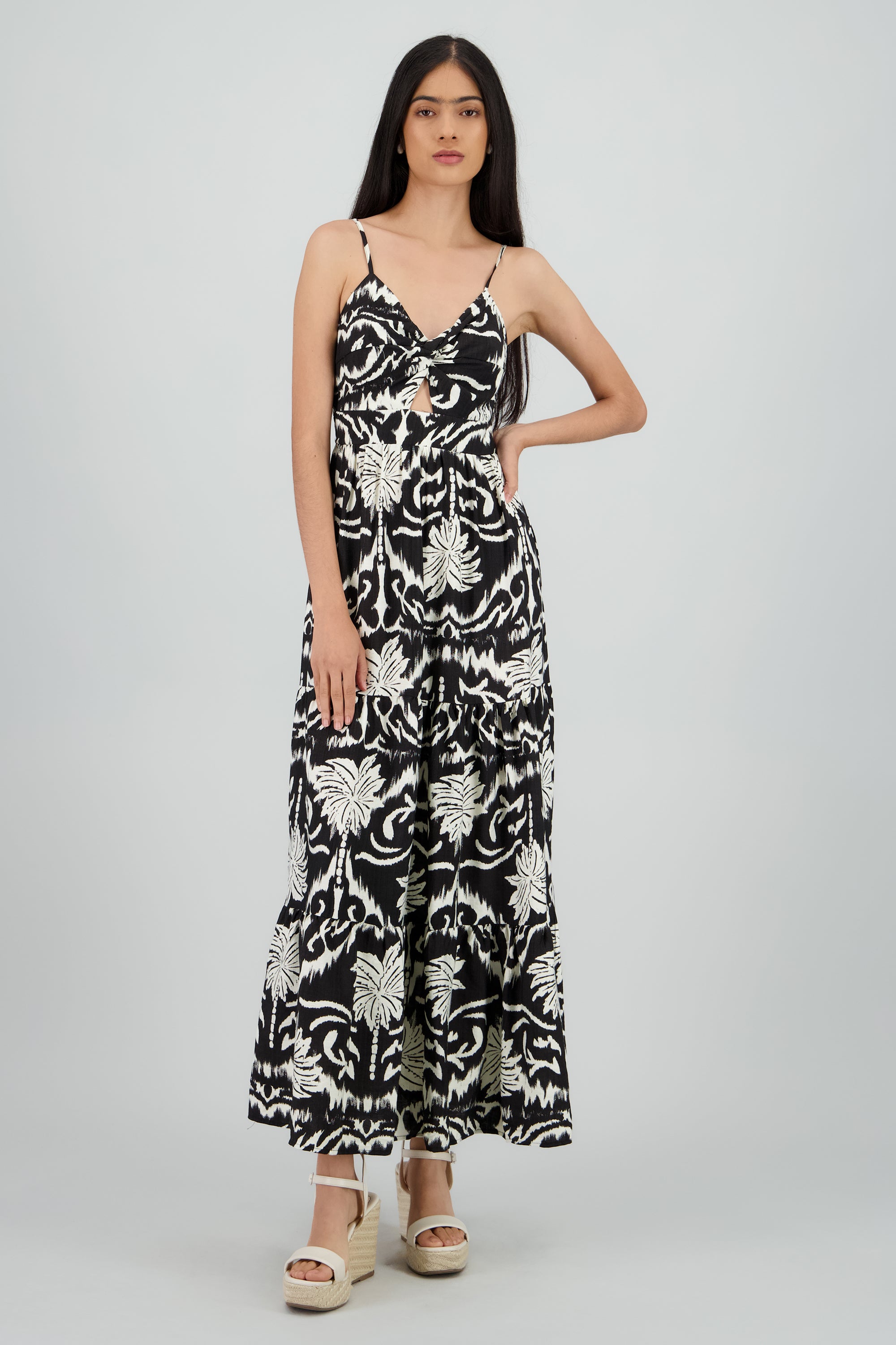 Maxi vestido estampado tropical NEGRO COMBO