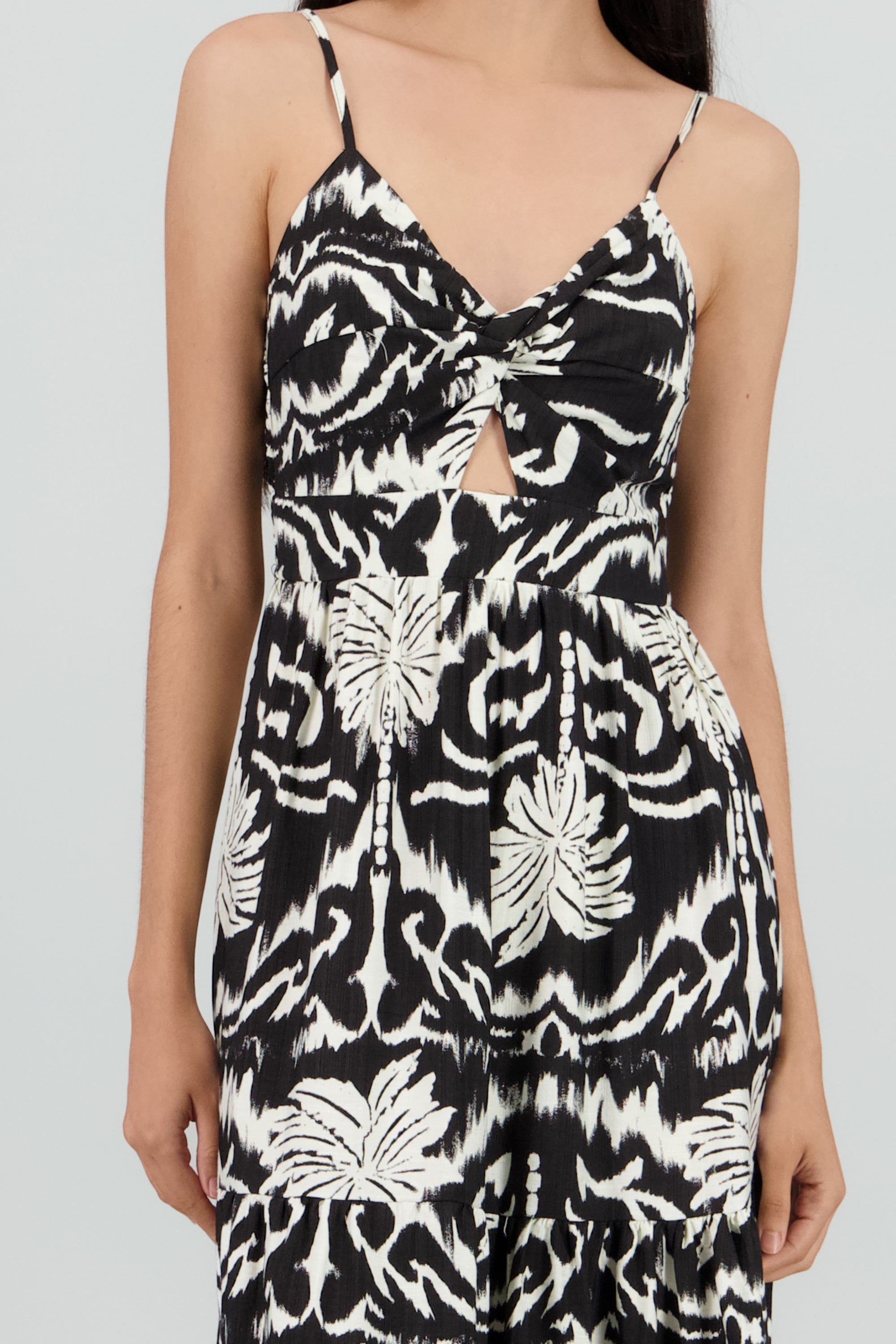 Maxi vestido estampado tropical NEGRO COMBO