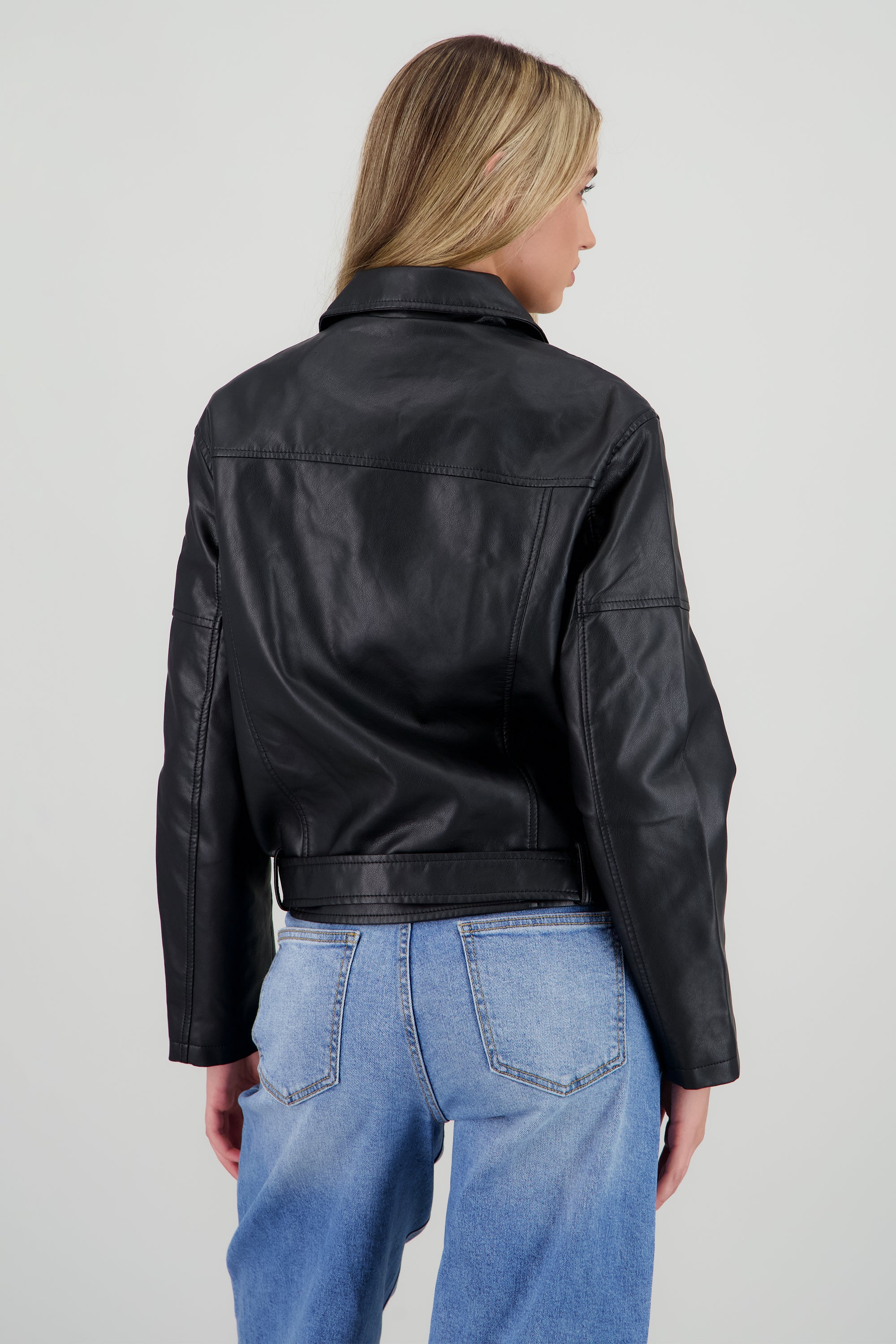 Biker oversize con herrajes contraste NEGRO