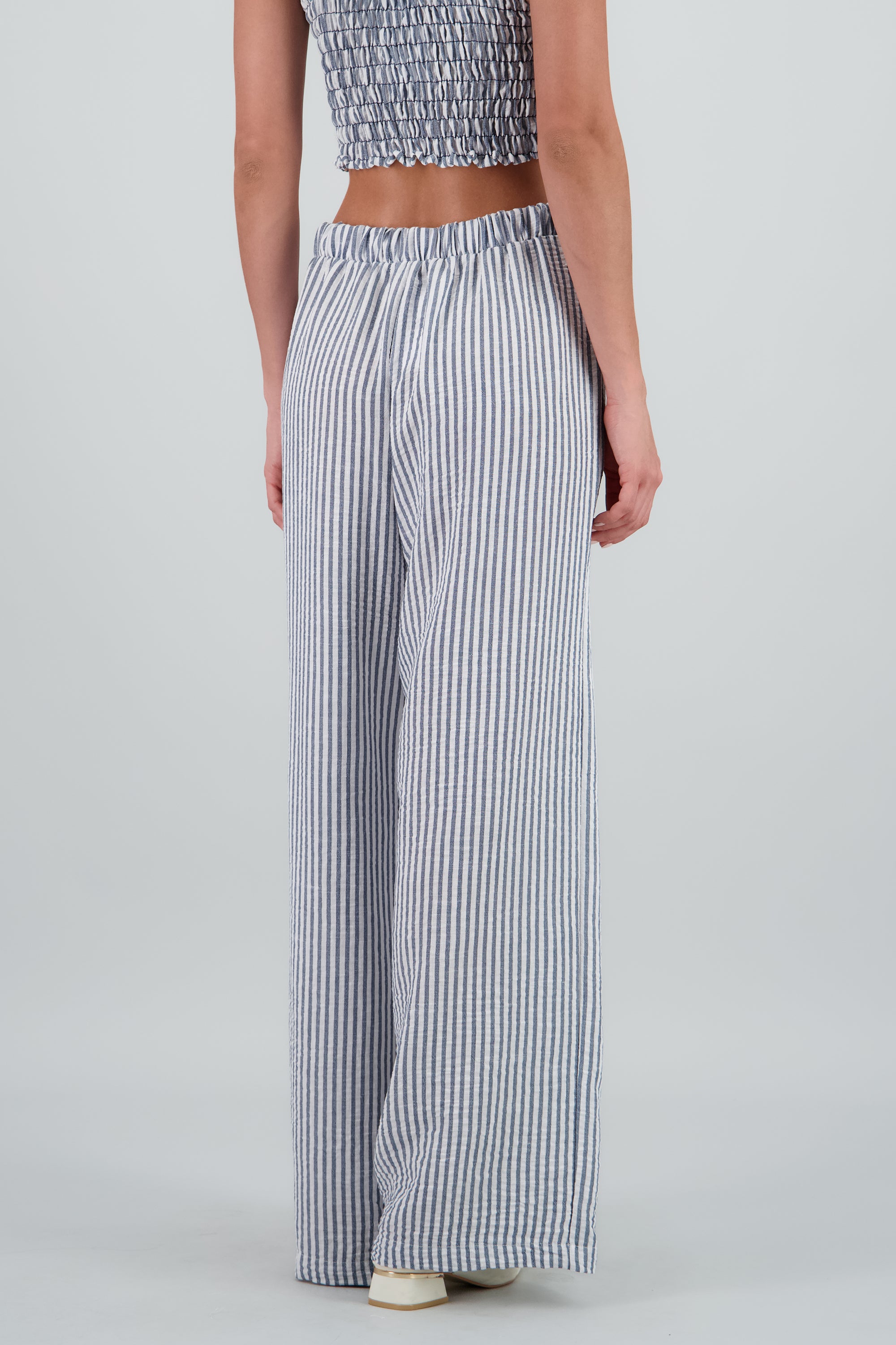 Pantalon amplio detalle bordado AZUL COMBO
