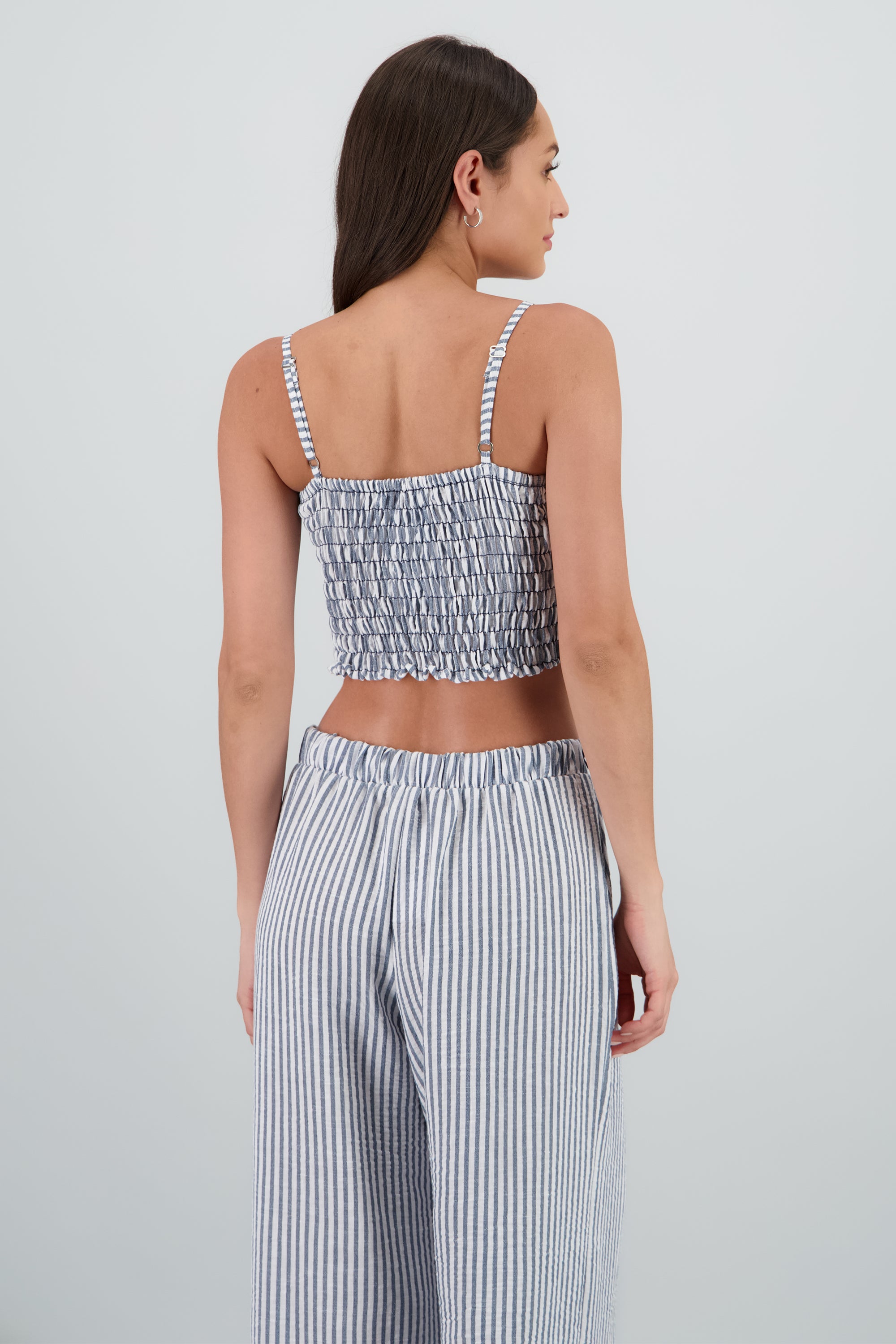 Top recto tirantes detalle bordado AZUL COMBO