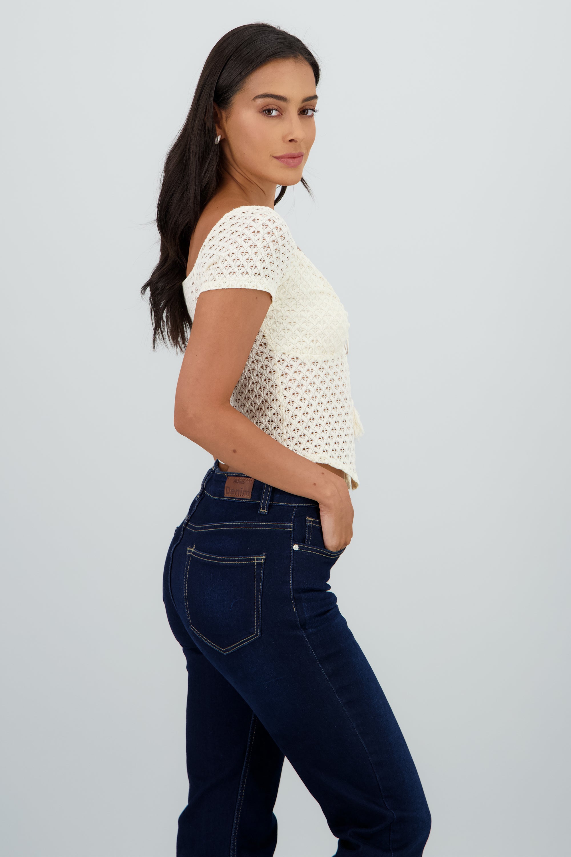 Blusa tejida manga corta con detalle de moño CREMA