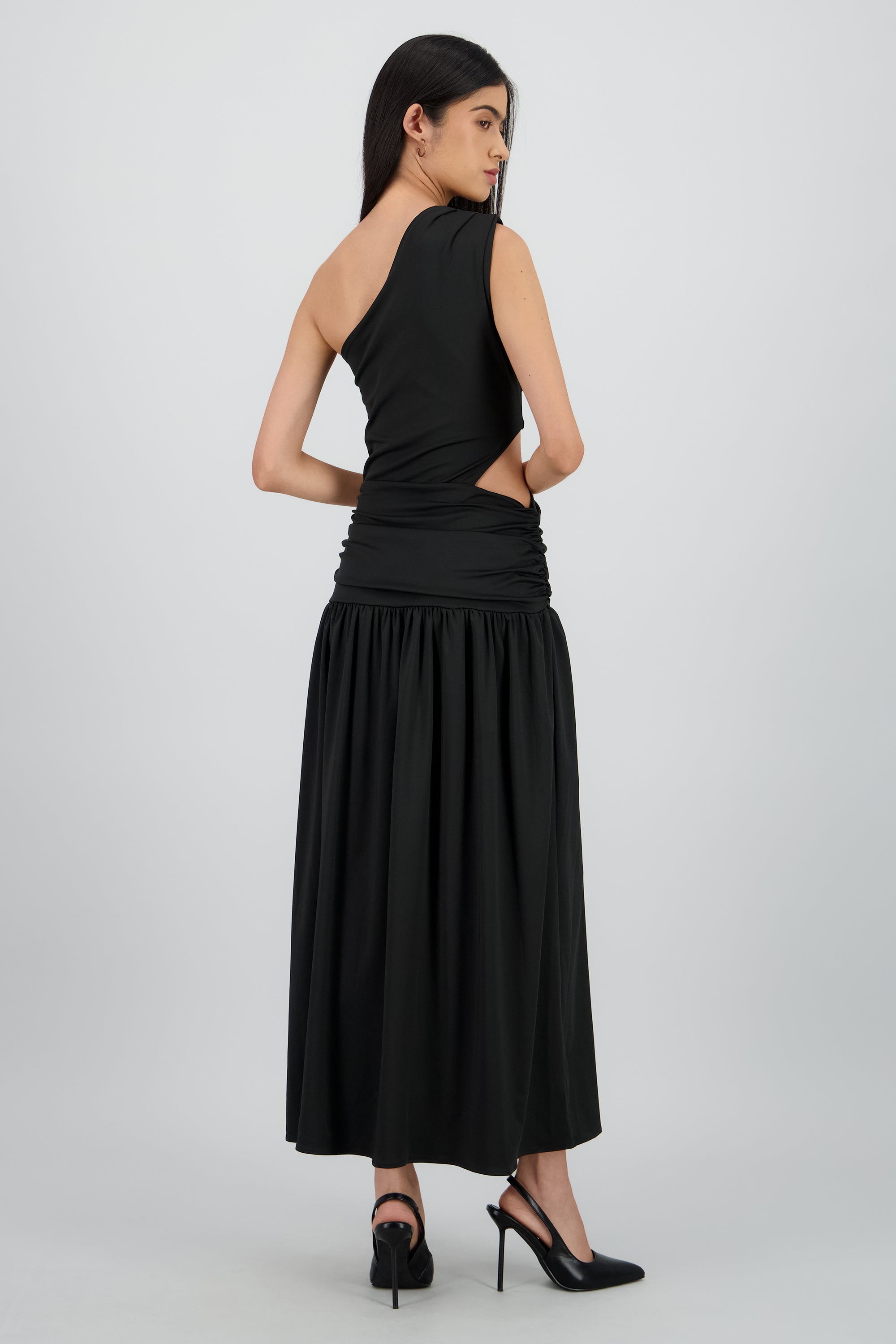 Vestido off shoulder detalle drapeado NEGRO