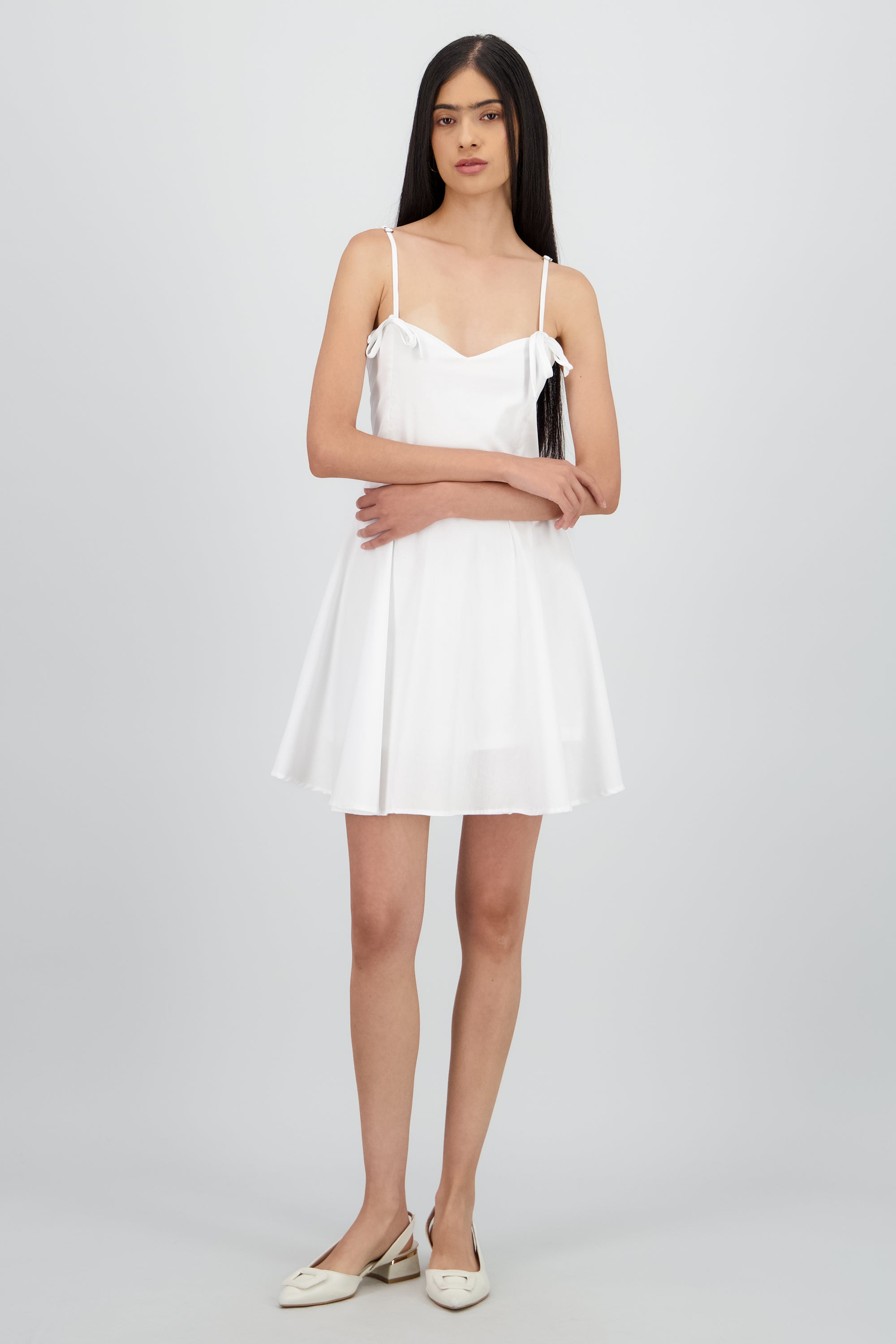 Vestido fluido detalle moño BLANCO