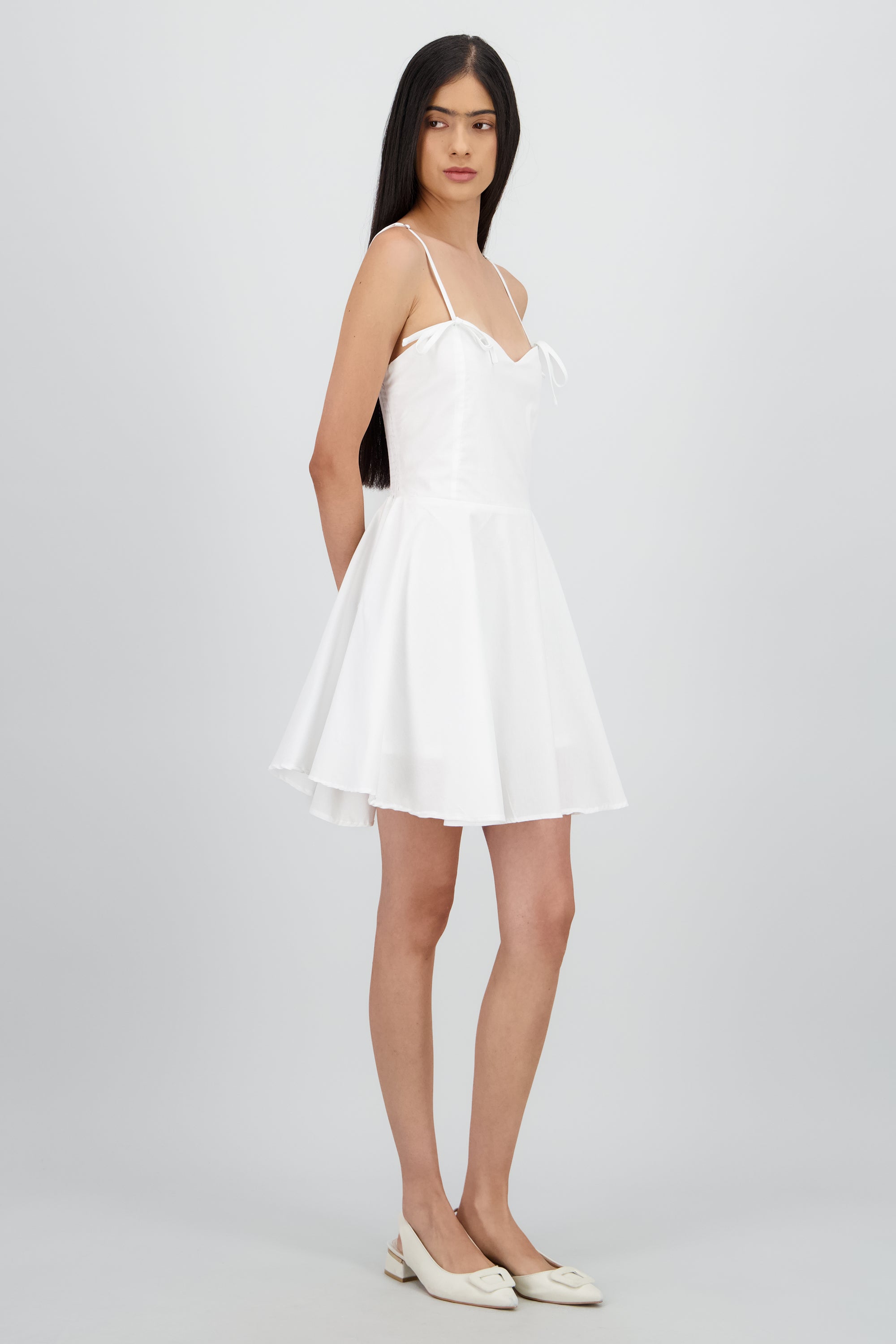 Vestido fluido detalle moño BLANCO