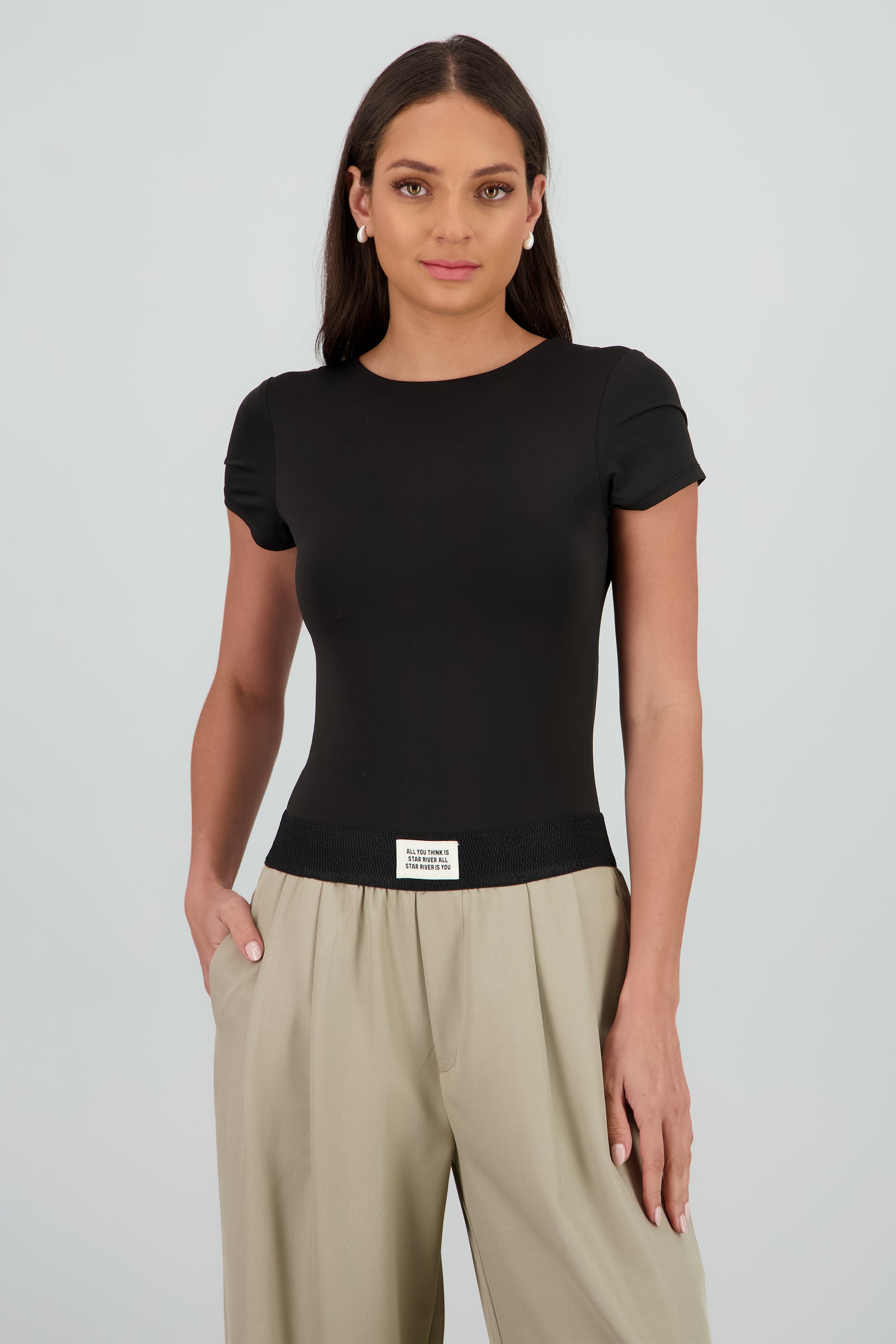 Bodysuit manga corta cuello redondo NEGRO