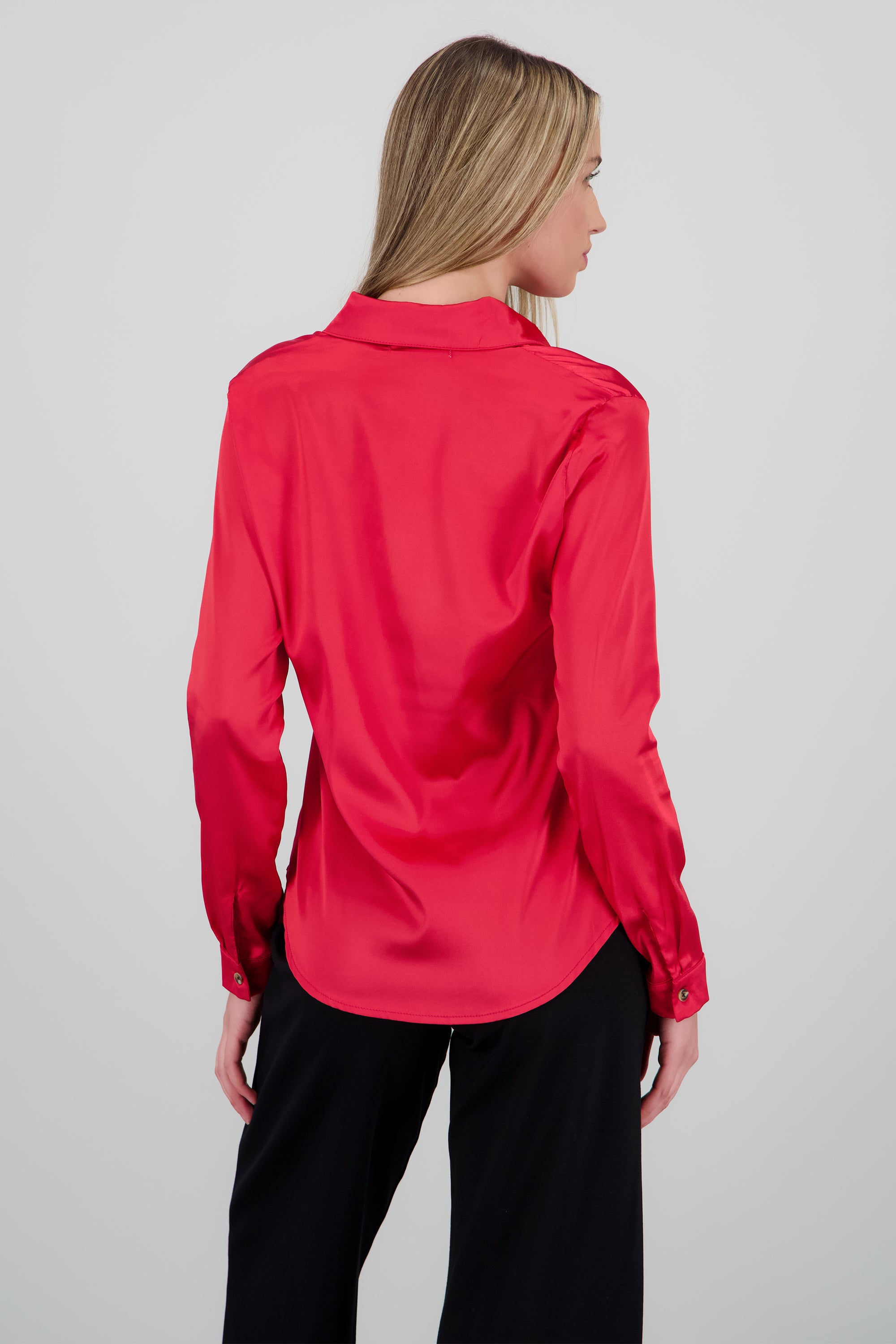 Camisa manga larga cuello detalle satinado ROJO