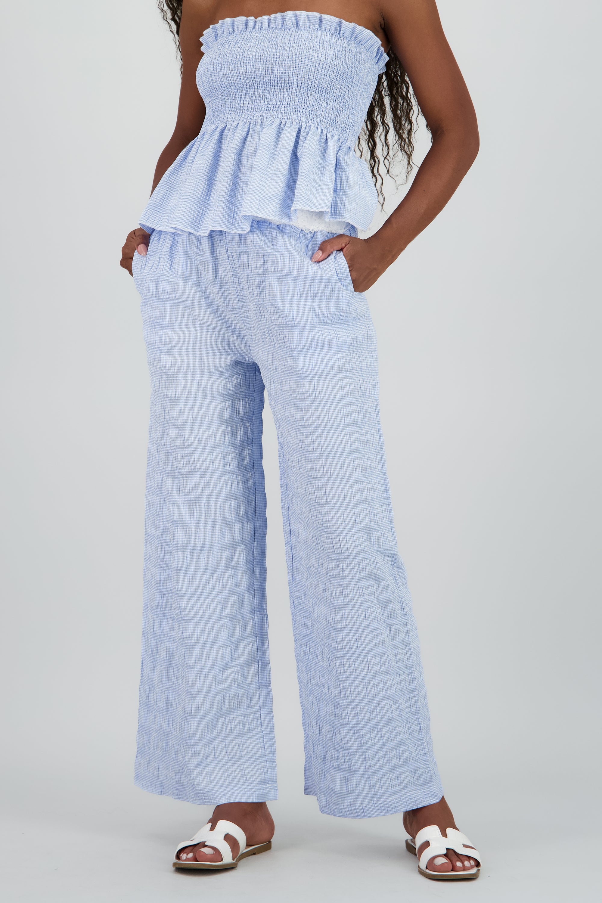 Pantalon cuadtos con textura y encaje AZUL PASTEL