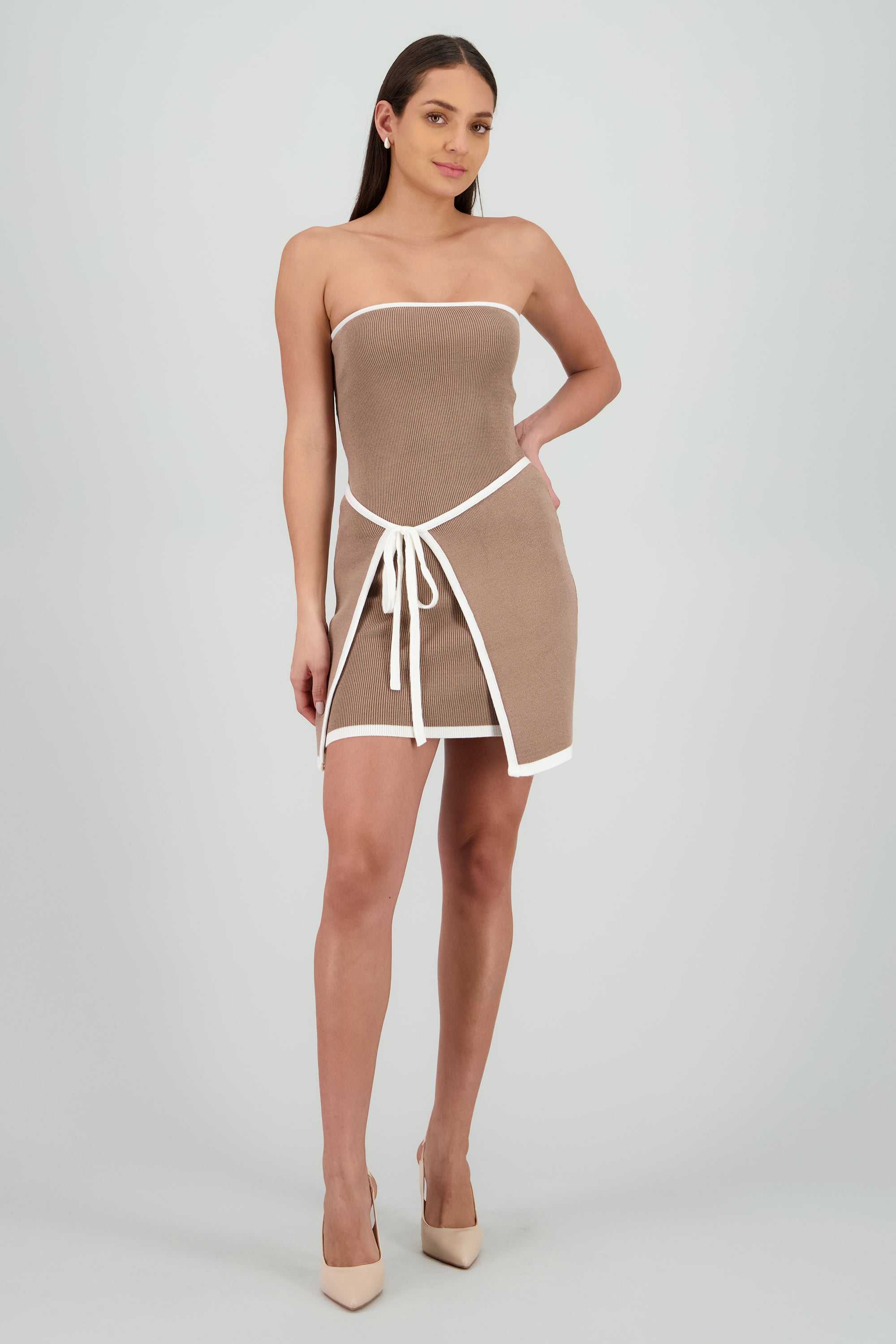 Vestido strapless detalle contraste lazo CAFE