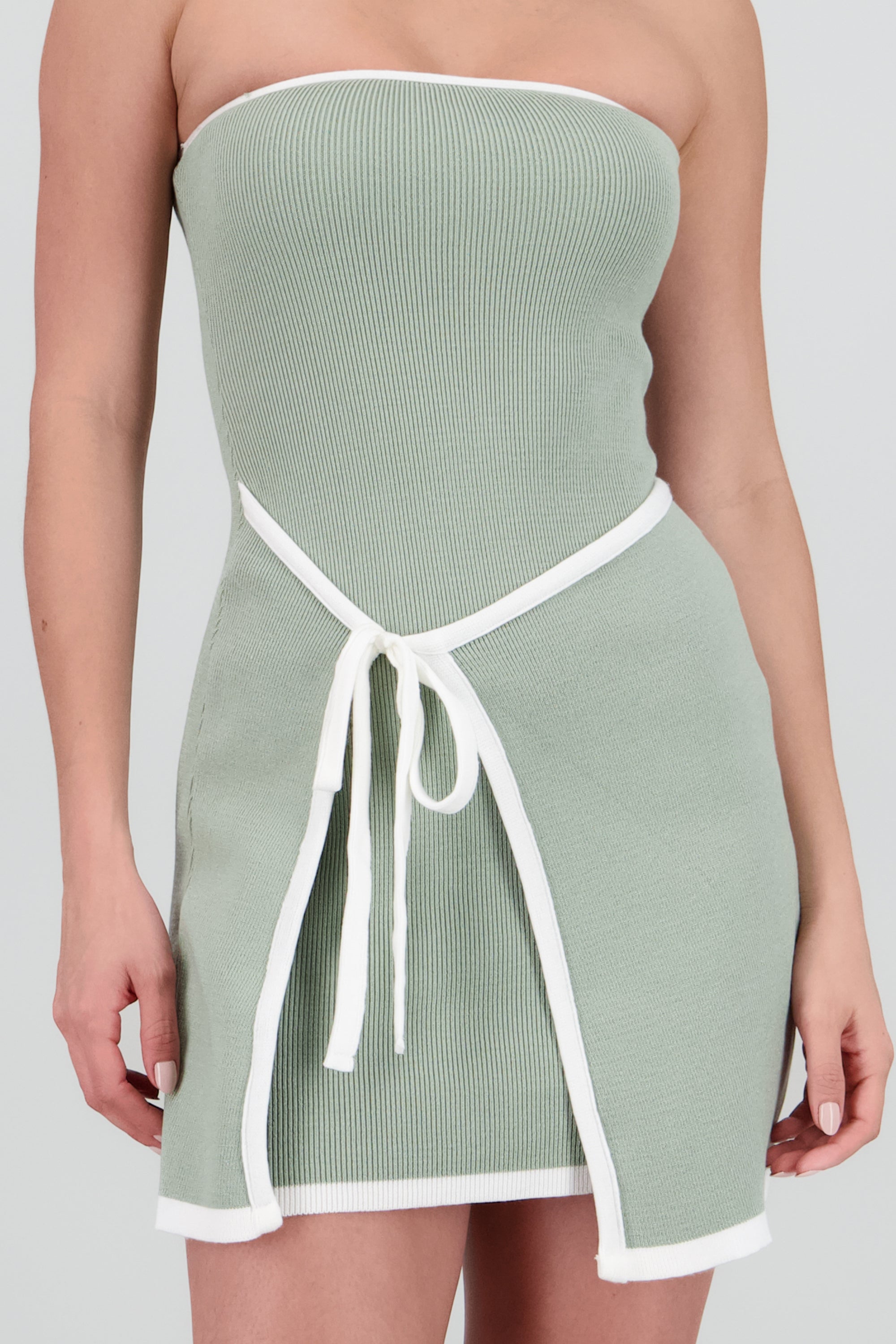 Vestido strapless detalle contraste lazo SAGE
