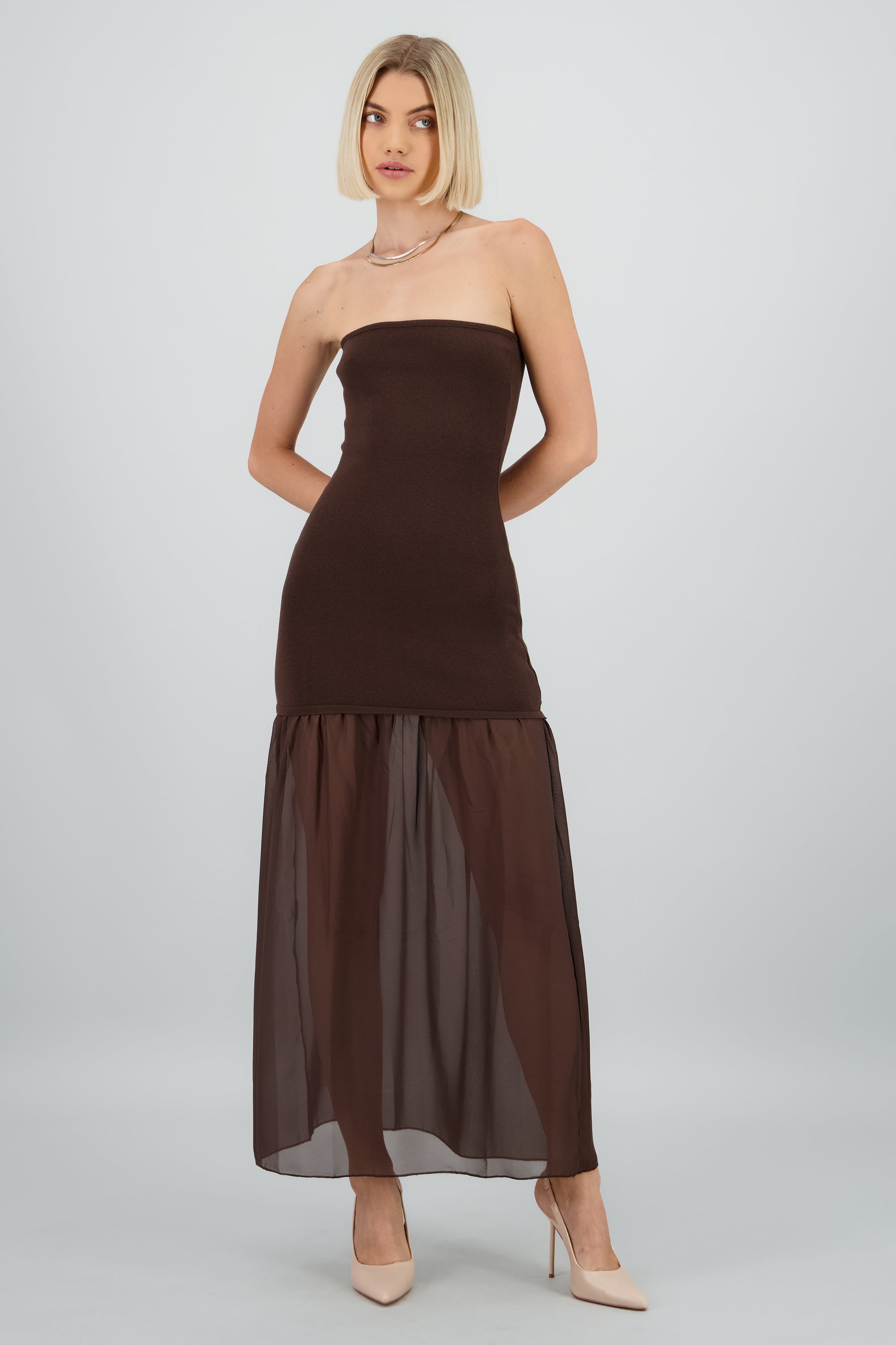 Vestido midi strapless detalle tela CHOCOLATE