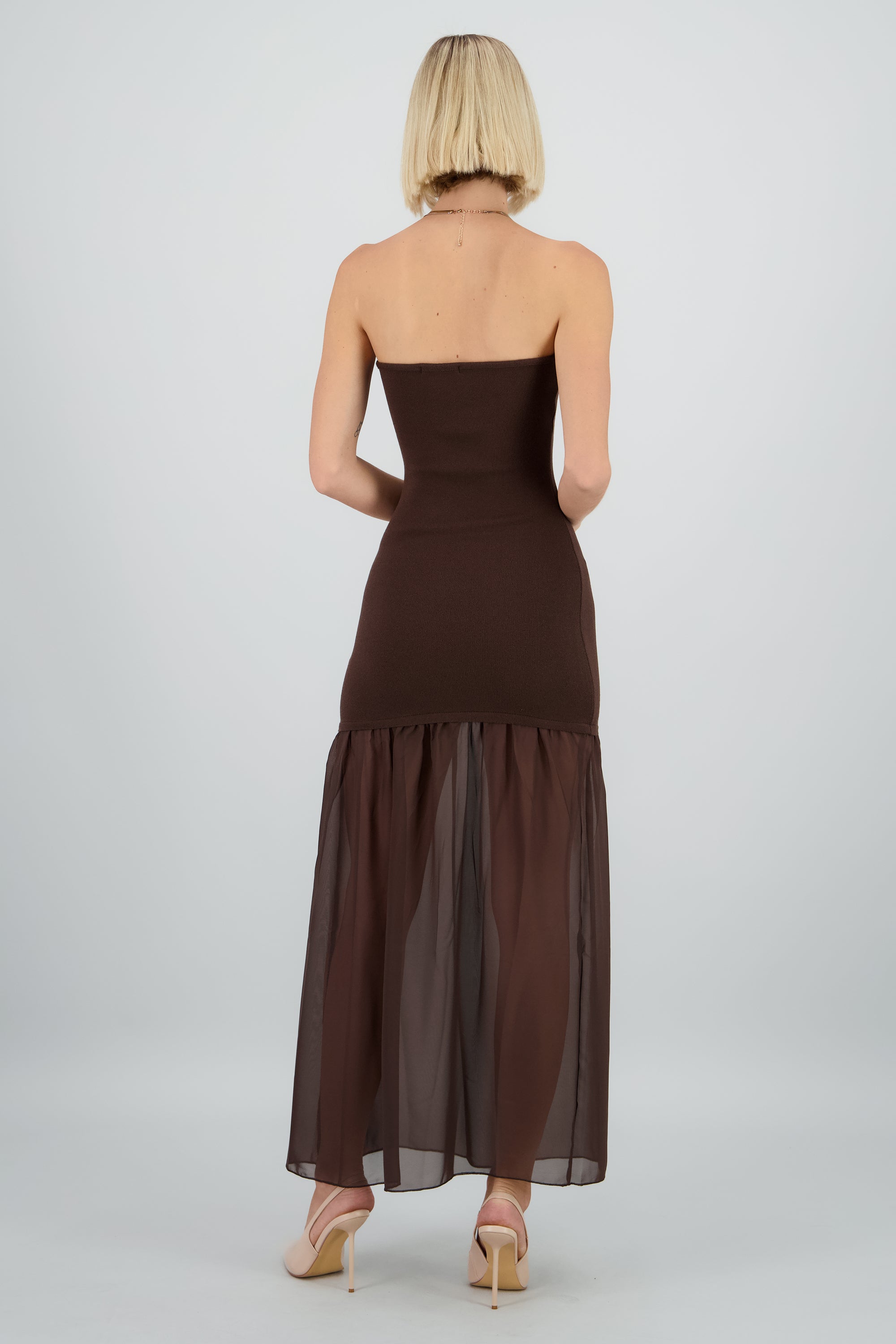 Vestido midi strapless detalle tela CHOCOLATE