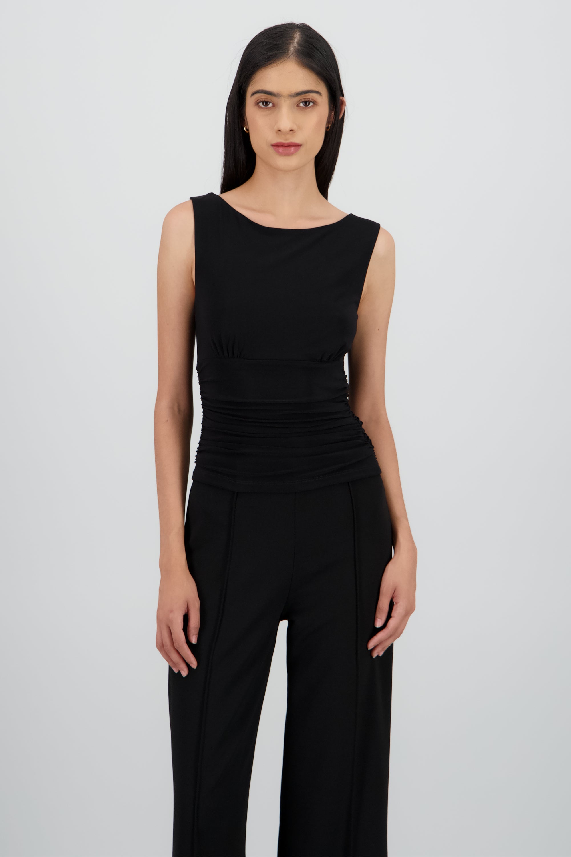 Blusa sin mangas cuello redondo frunces lateral NEGRO