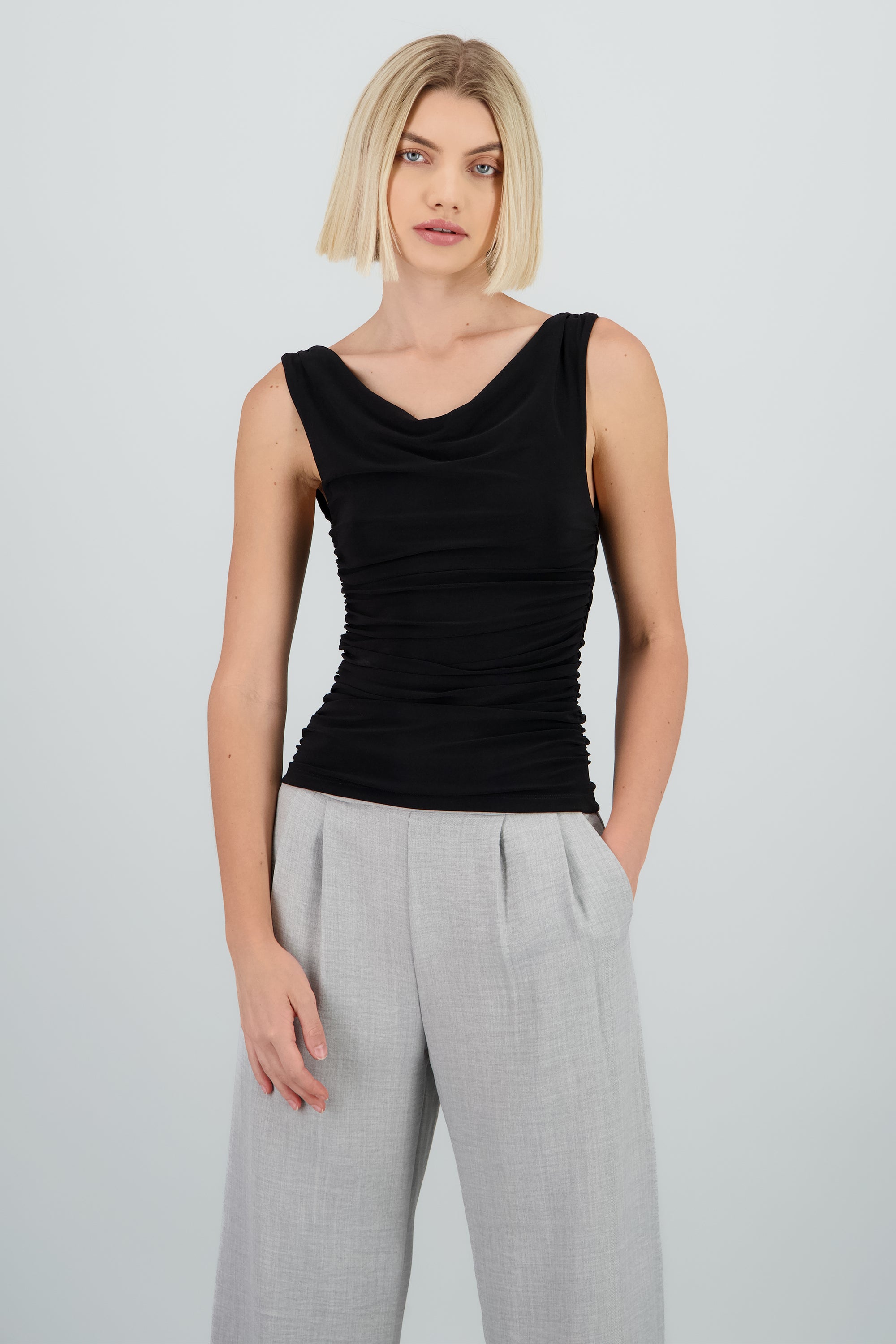 Top tirantes escote cascada espalda NEGRO