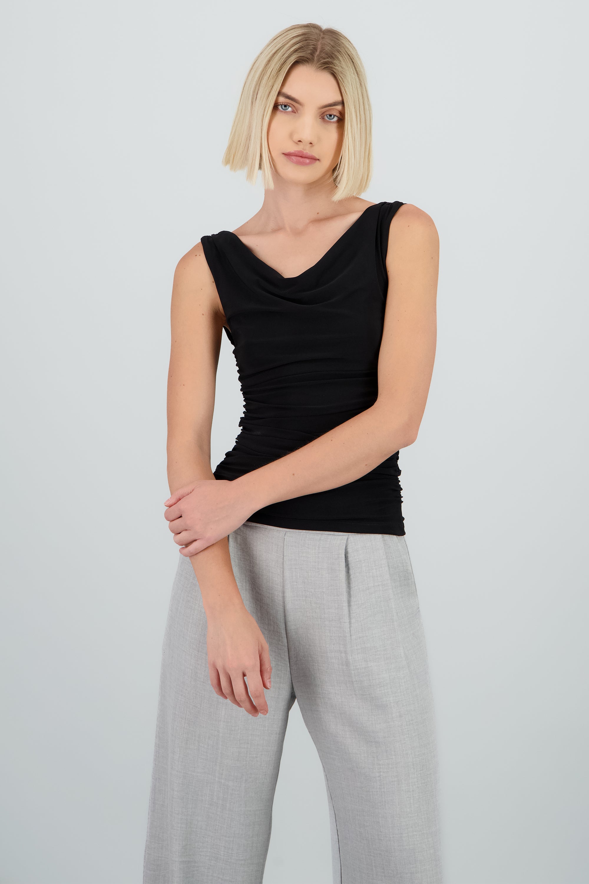 Top tirantes escote cascada espalda NEGRO